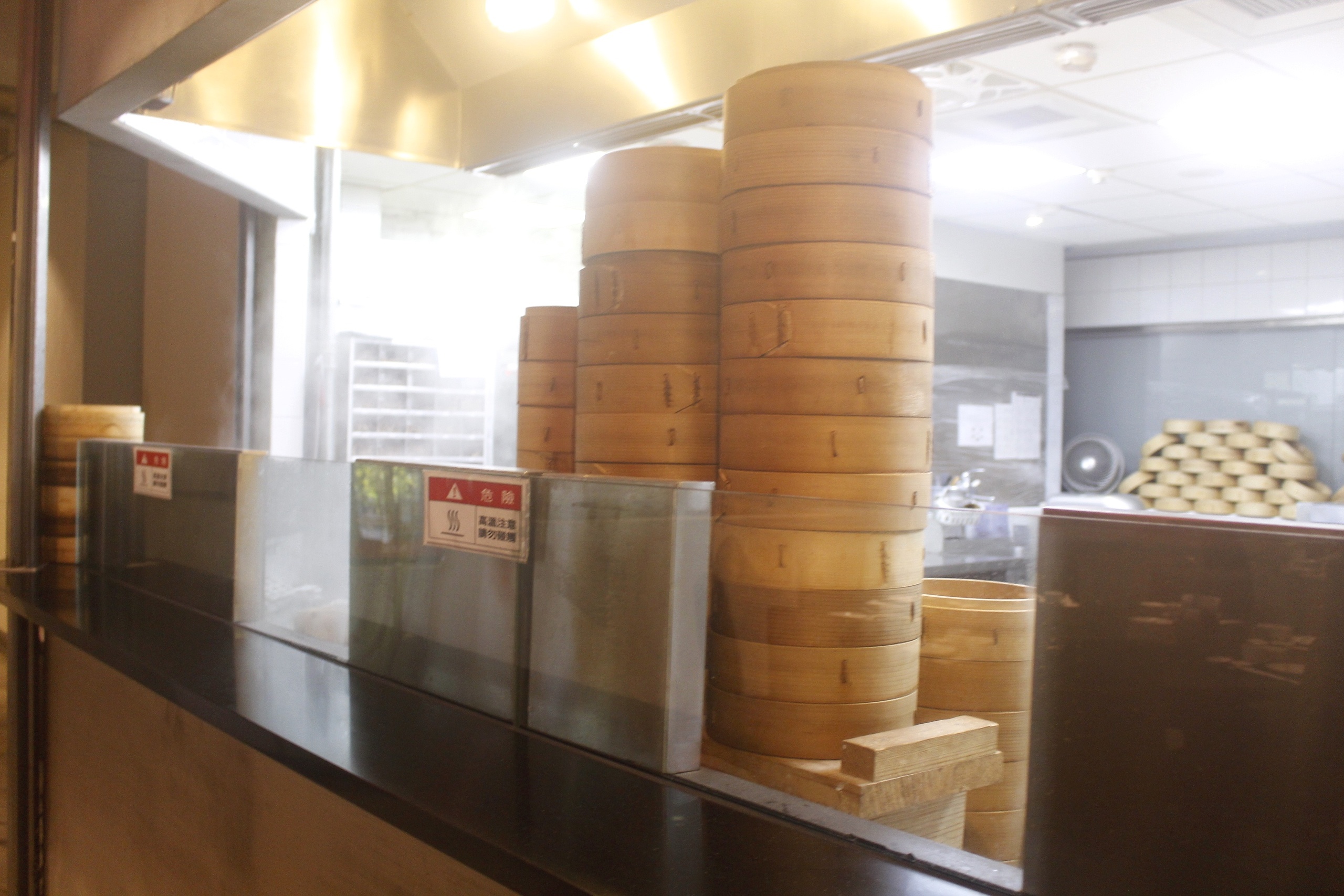 【桃園 點水樓】工業區藏身東方樓。品嚐秋蟹好時機!更不能錯過No.1彩色小籠包 【桃園 點水樓】工業區藏身東方樓。品嚐秋蟹好時機!更不能錯過No.1彩色小籠包