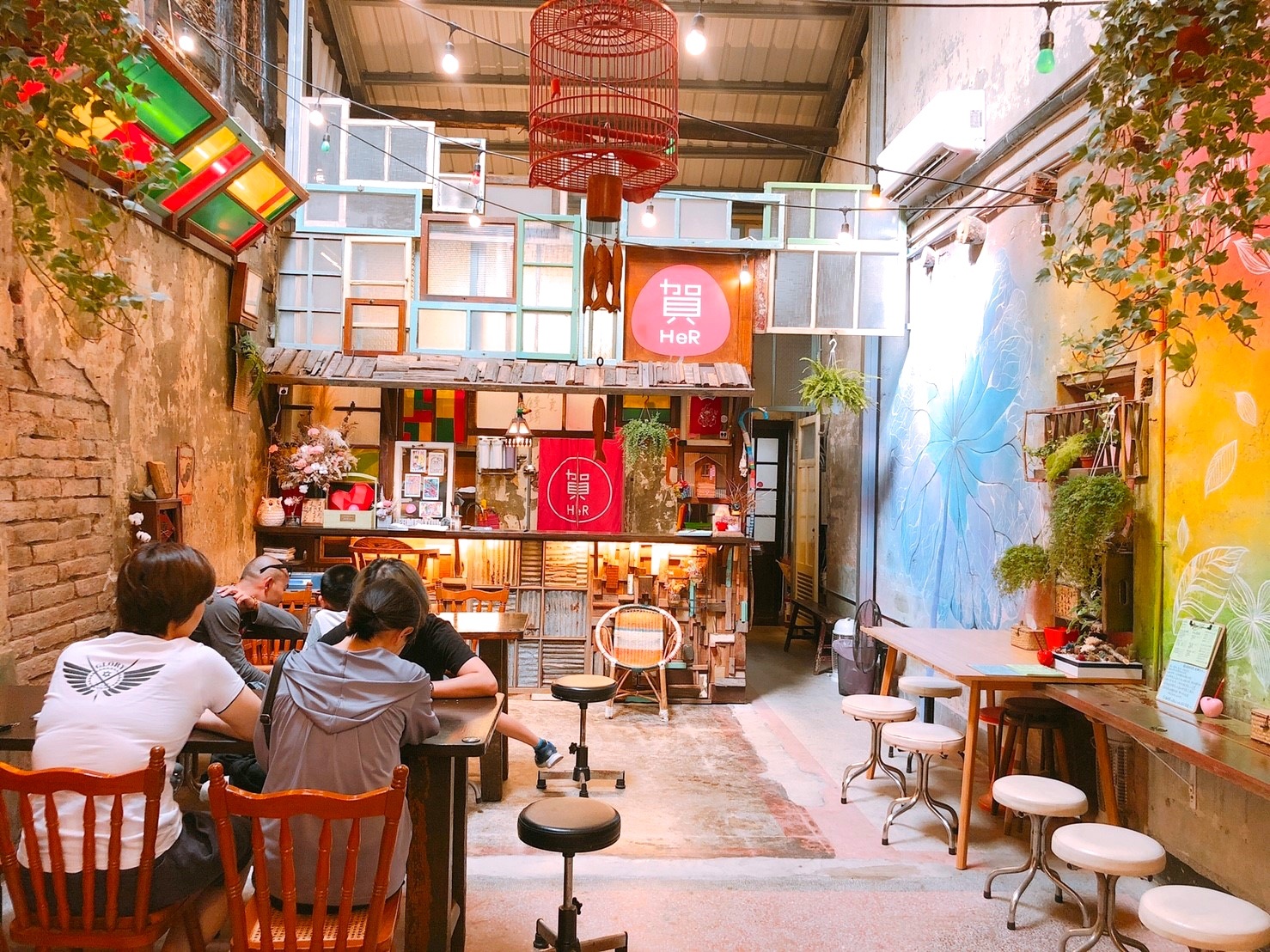 【台南 賀HeR巷內食間】隱密巷弄的古宅烤饅頭。超夯的好拍文藝打卡店 【台南 賀HeR巷內食間】隱密巷弄的古宅烤饅頭。超夯的好拍文藝打卡店