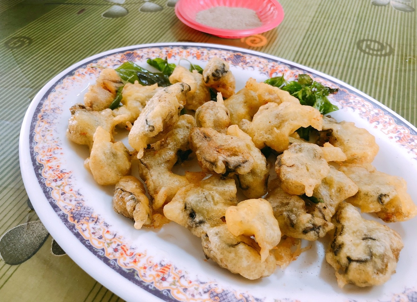 【彰化 台生蚵仔煎】王功必嚐鮮蚵料理。蚵仔煎量多好吃、香酥蚵仔酥必點！