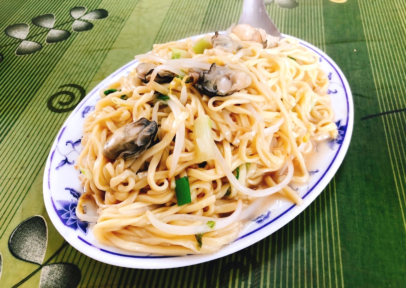 【彰化 台生蚵仔煎】王功必嚐鮮蚵料理。蚵仔煎量多好吃、香酥蚵仔酥必點! 【彰化 台生蚵仔煎】王功必嚐鮮蚵料理。蚵仔煎量多好吃、香酥蚵仔酥必點!