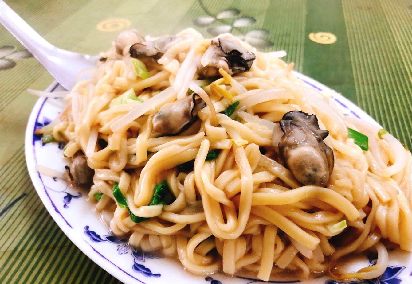 【彰化 台生蚵仔煎】王功必嚐鮮蚵料理。蚵仔煎量多好吃、香酥蚵仔酥必點! 【彰化 台生蚵仔煎】王功必嚐鮮蚵料理。蚵仔煎量多好吃、香酥蚵仔酥必點!