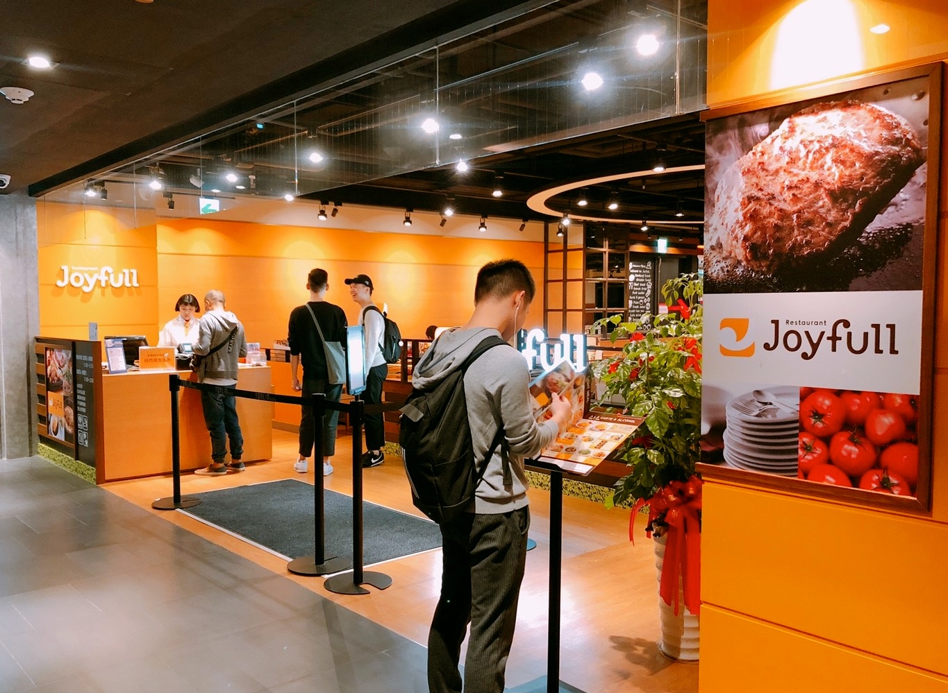 【桃園 Joyfull】日本前三大家庭餐廳「主餐99元起」。統領廣場也吃得到! 【桃園 Joyfull】日本前三大家庭餐廳「主餐99元起」。統領廣場也吃得到!