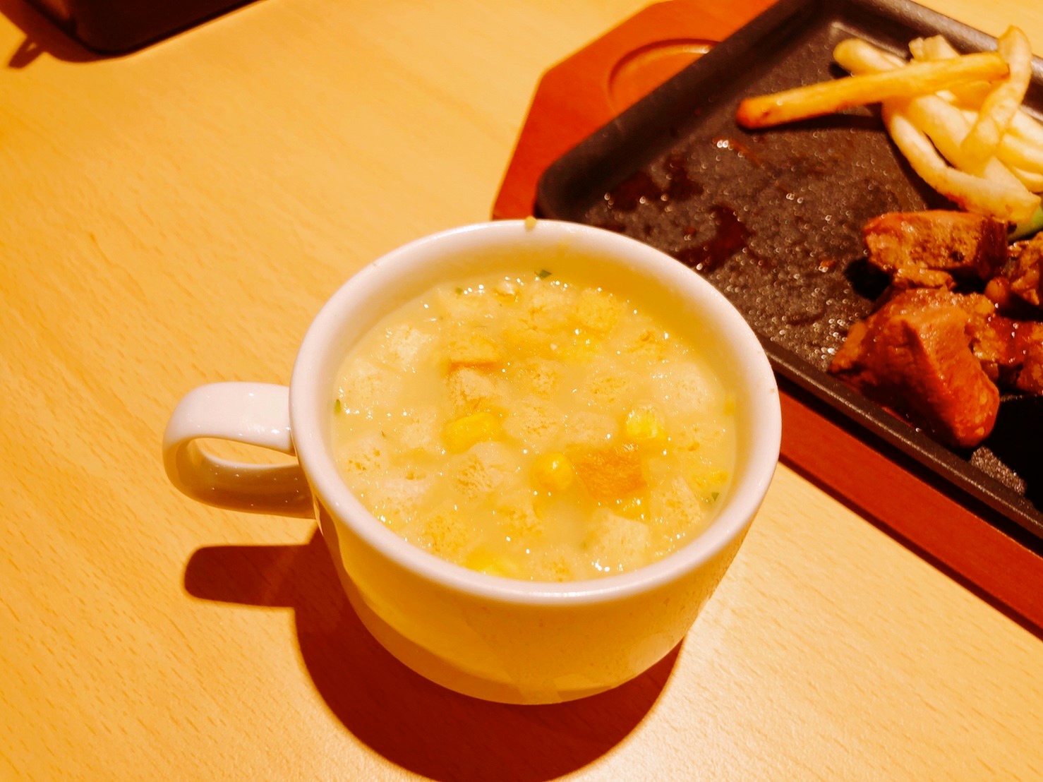【桃園 Joyfull】日本前三大家庭餐廳「主餐99元起」。統領廣場也吃得到! 【桃園 Joyfull】日本前三大家庭餐廳「主餐99元起」。統領廣場也吃得到!