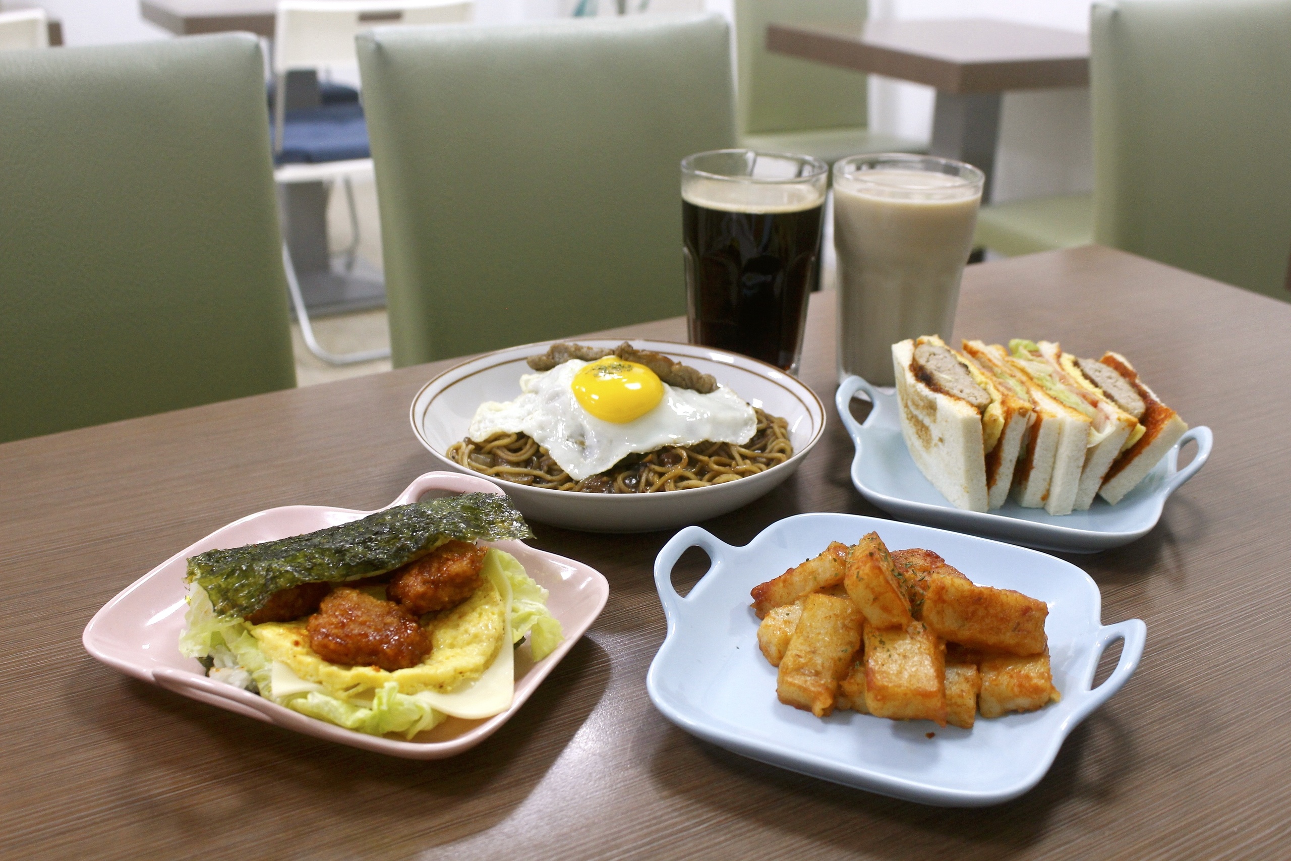 【桃園 歐巴碳烤吐司】早餐店出現韓式水梨豬排。愛吃“手打漢堡肉排、日式大飯糰” 【桃園 歐巴碳烤吐司】早餐店出現韓式水梨豬排。愛吃“手打漢堡肉排、日式大飯糰”