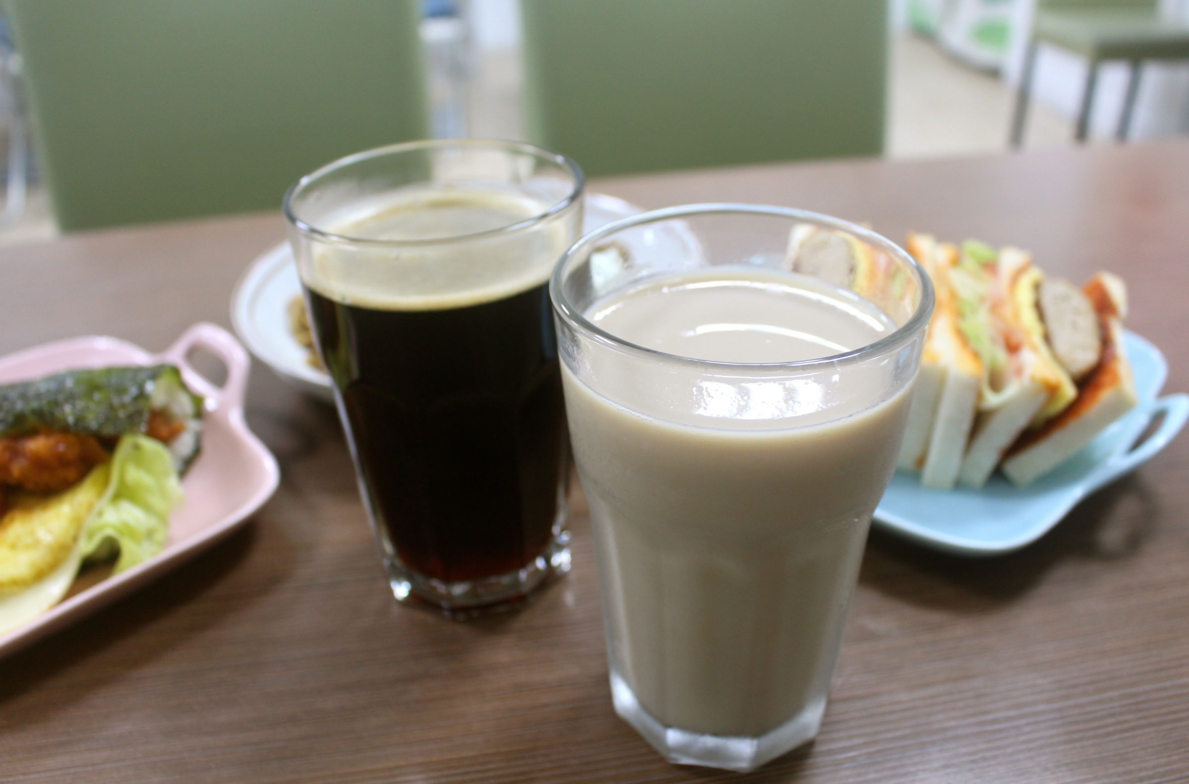 【桃園 歐巴碳烤吐司】早餐店出現韓式水梨豬排。愛吃“手打漢堡肉排、日式大飯糰” 【桃園 歐巴碳烤吐司】早餐店出現韓式水梨豬排。愛吃“手打漢堡肉排、日式大飯糰”