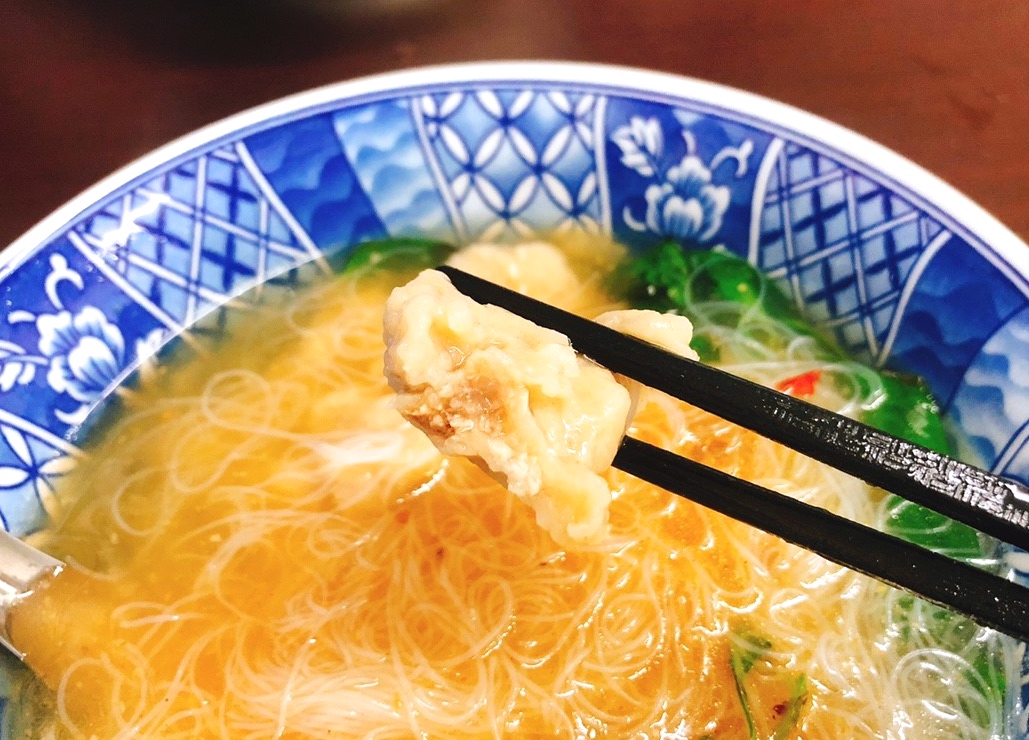 【桃園 三重韓國魷魚焿】珍賀鎵魷魚焿三十一老店。桃園也有分店/焿麵就是要加九層塔