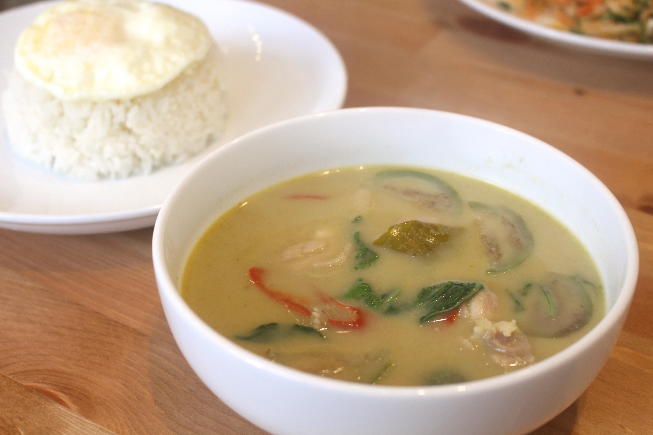 【桃園 阿含thai泰式料理】藏身在米干國的純泰料理。酸辣海鮮炒MAMA麵真對味!!! 【桃園 阿含thai泰式料理】藏身在米干國的純泰料理。酸辣海鮮炒MAMA麵真對味!!!