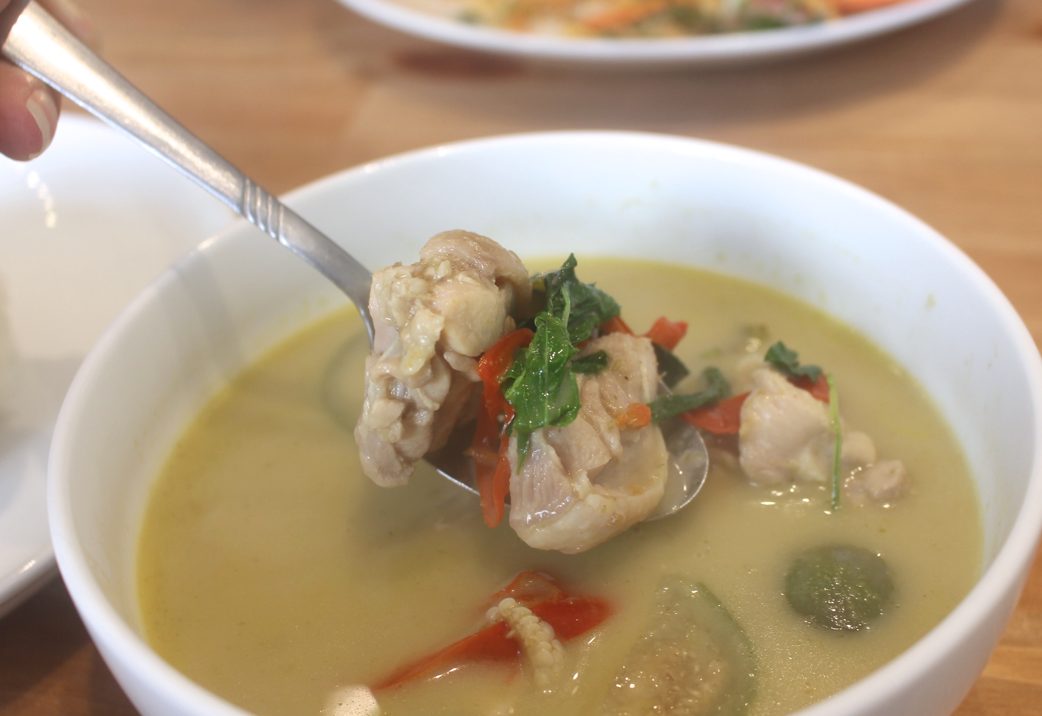 【桃園 阿含thai泰式料理】藏身在米干國的純泰料理。酸辣海鮮炒MAMA麵真對味!!!