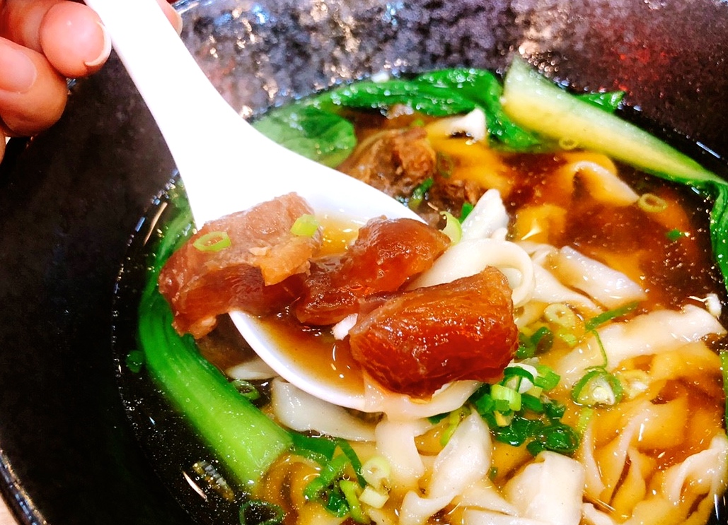 【新北 清一色牛肉麵】大胃王請進!!!牛肉麵免費續麵續湯、竟然還有珍珠奶茶免費喝到飽 【新北 清一色牛肉麵】大胃王請進!!!牛肉麵免費續麵續湯、竟然還有珍珠奶茶免費喝到飽