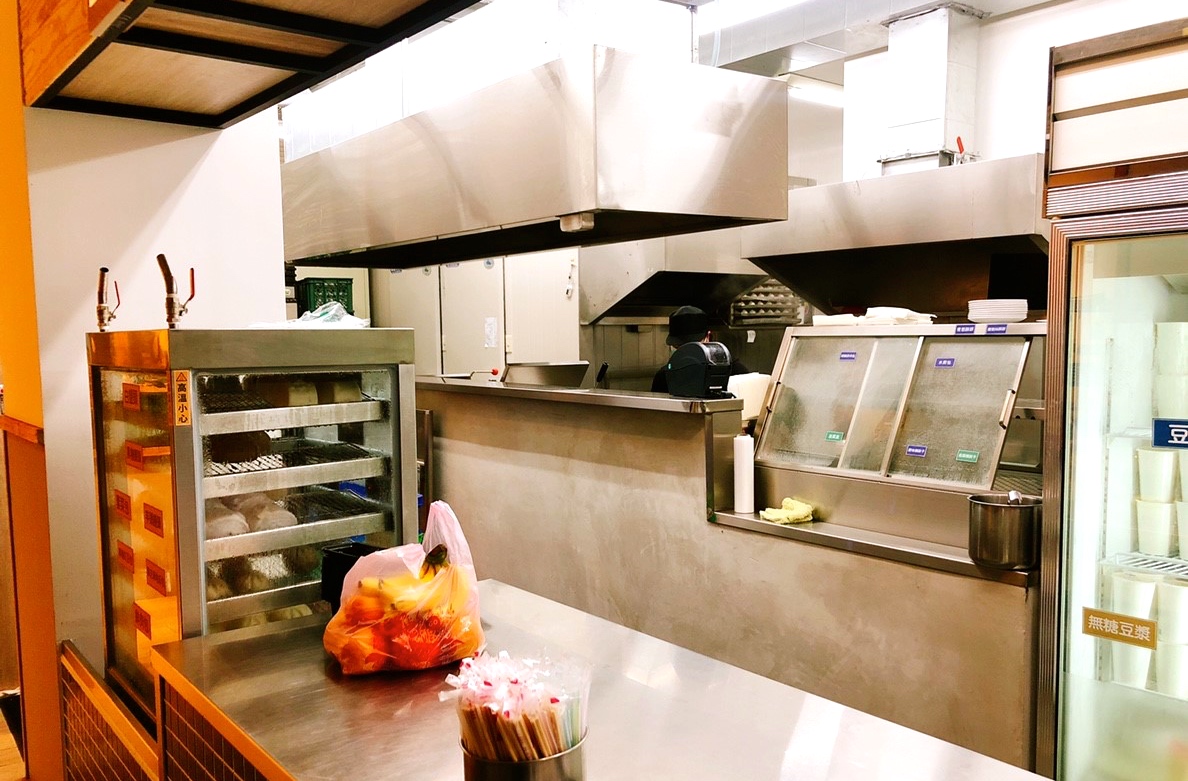 【桃園 上禾味】傳統豆漿早點宵夜二代店。中式糯米飯糰包入溏心蛋???