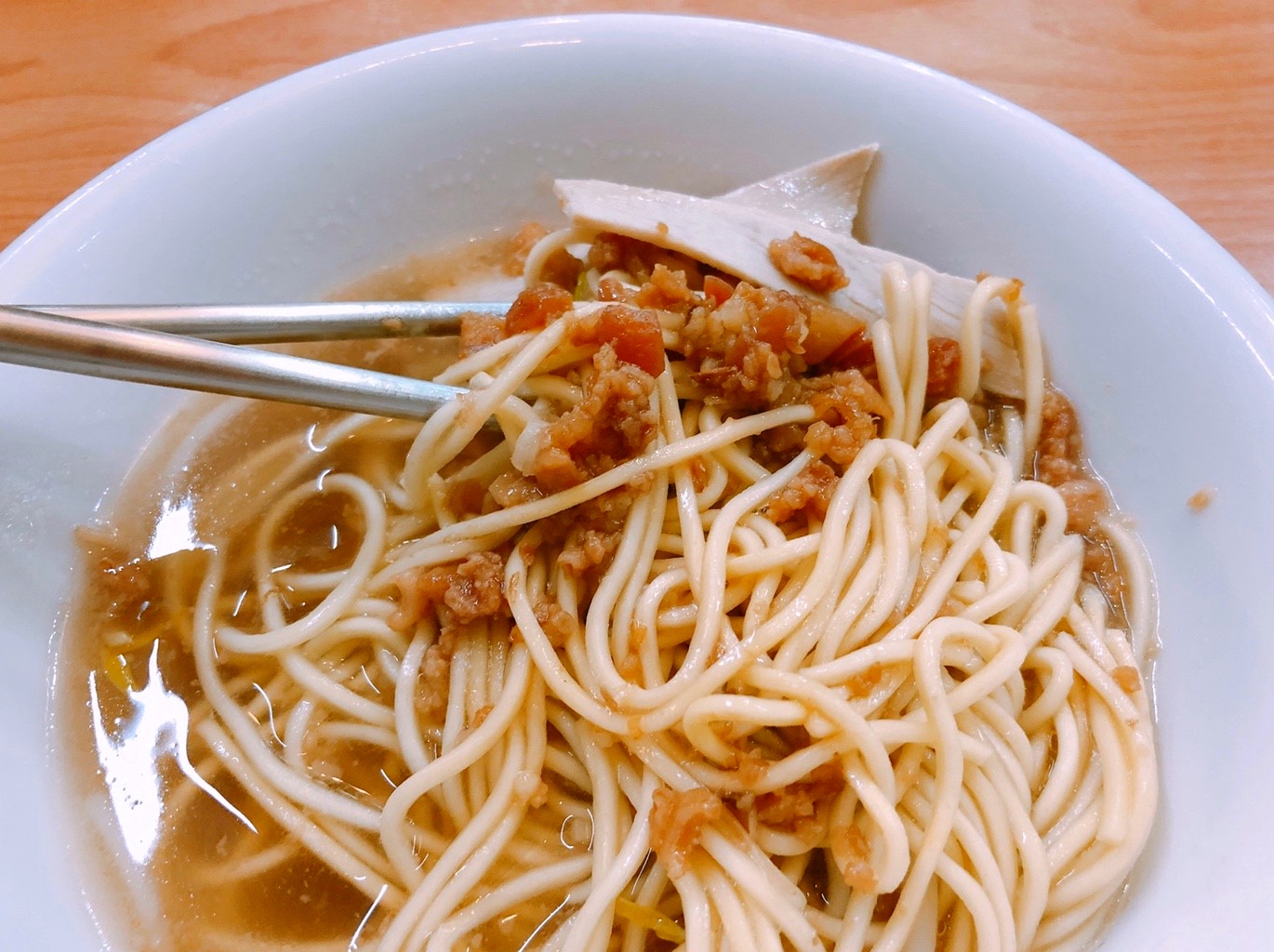 【台南 福榮小吃店】邁向百年的阿瑞意麵。自製意麵不添加味精口味相當清淡！