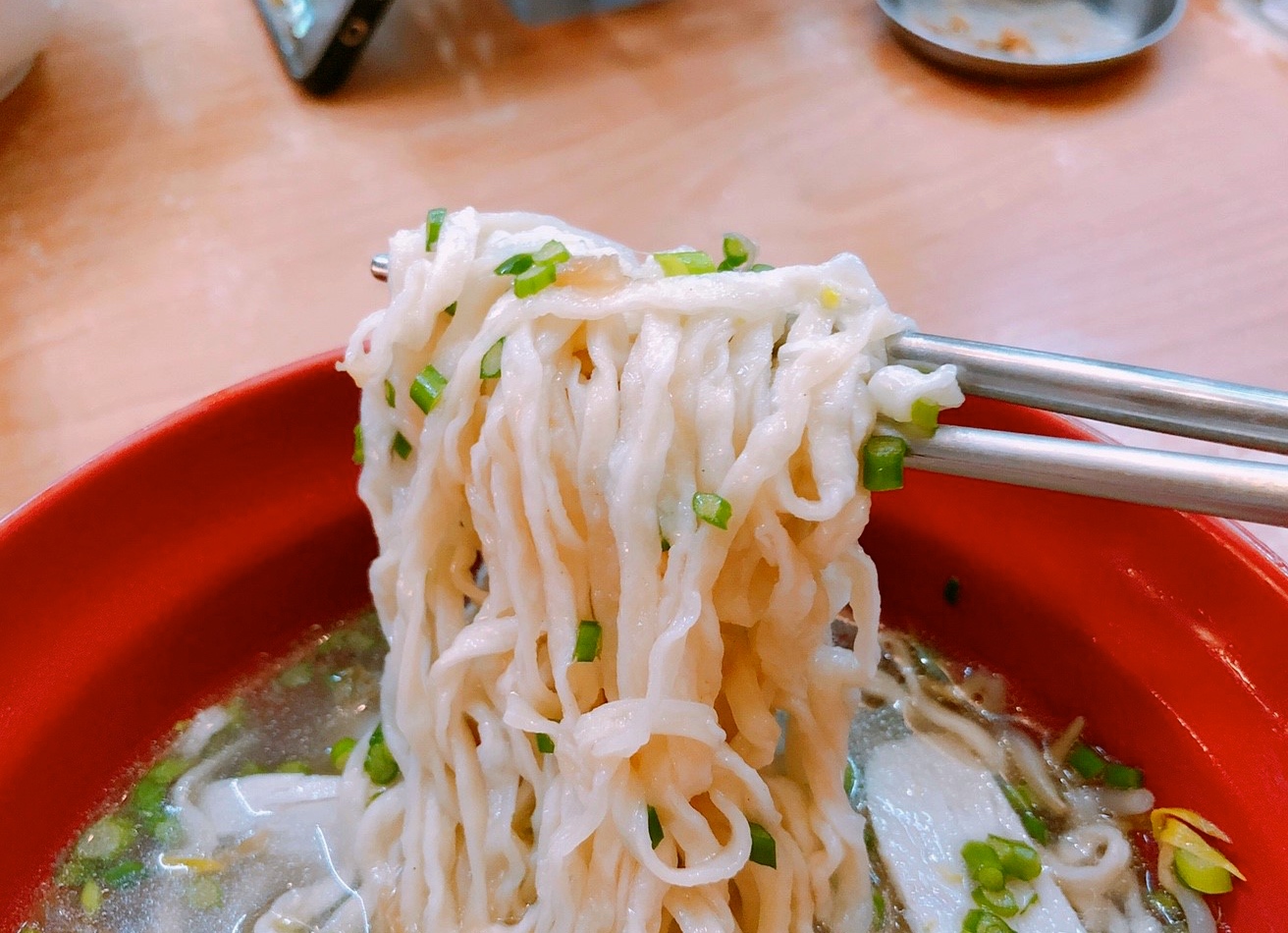 【台南 福榮小吃店】邁向百年的阿瑞意麵。自製意麵不添加味精口味相當清淡！