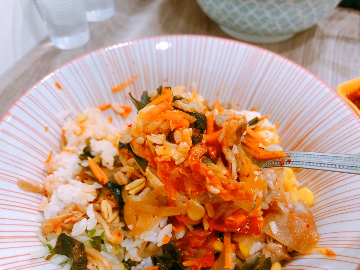 【桃園 Let's fun 來吃飯】網美風賣的卻是韓式家常麵。招牌Korea韓式拌飯只要90元!!! 