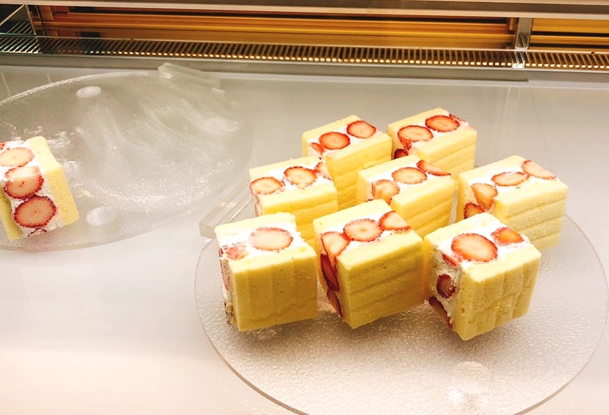 【台北 la vie bonbon】微風南山2樓日本夢幻甜點。讓人幸福的「英式查佛蛋糕」