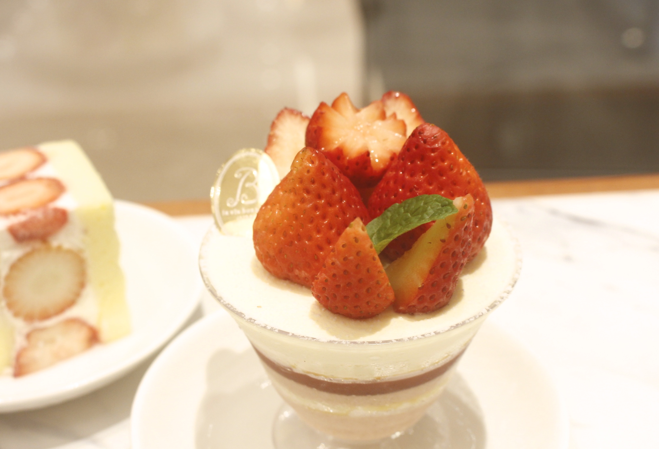 【台北 la vie bonbon】微風南山2樓日本夢幻甜點。讓人幸福的「英式查佛蛋糕」
