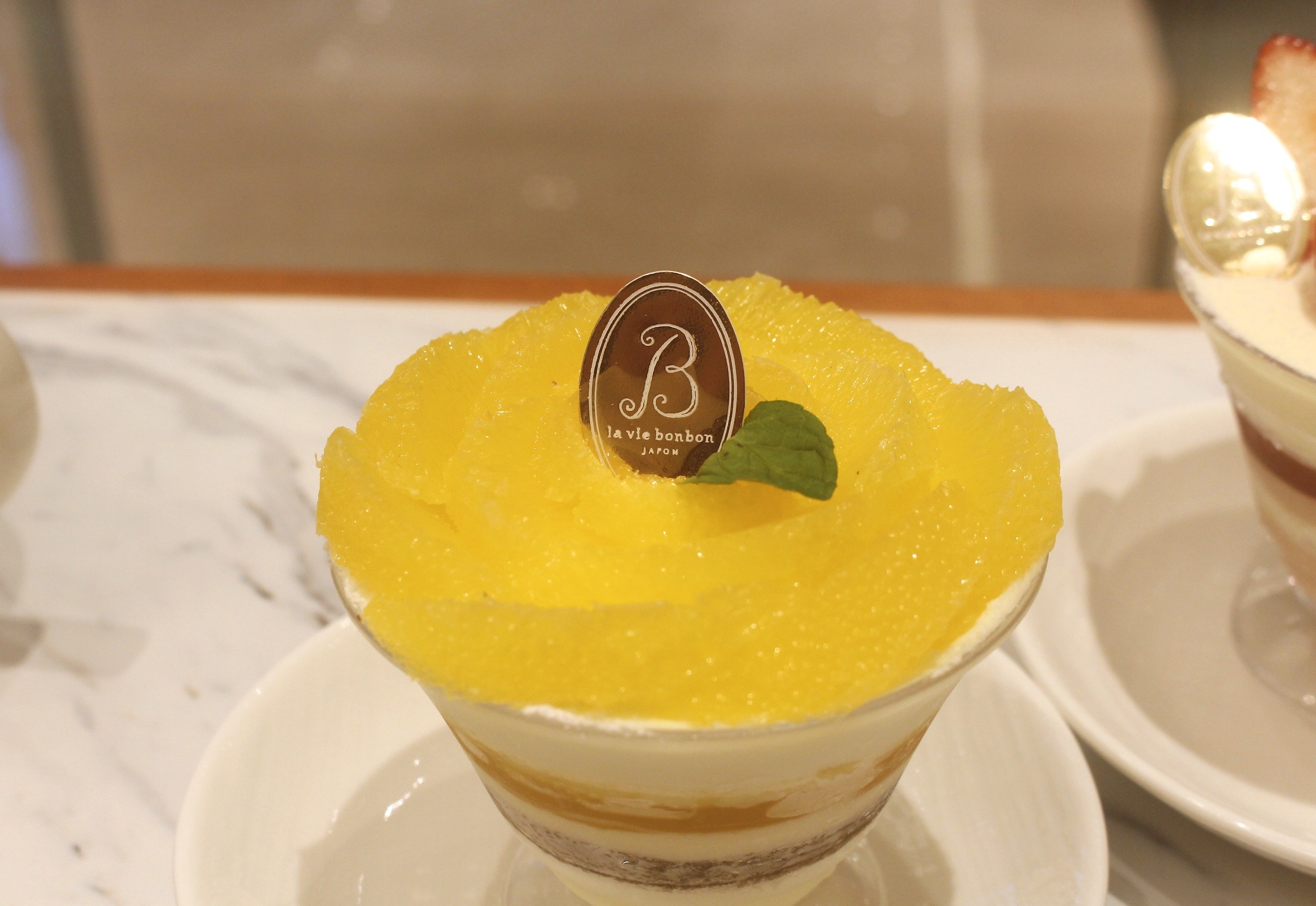 【台北 la vie bonbon】微風南山2樓日本夢幻甜點。讓人幸福的「英式查佛蛋糕」