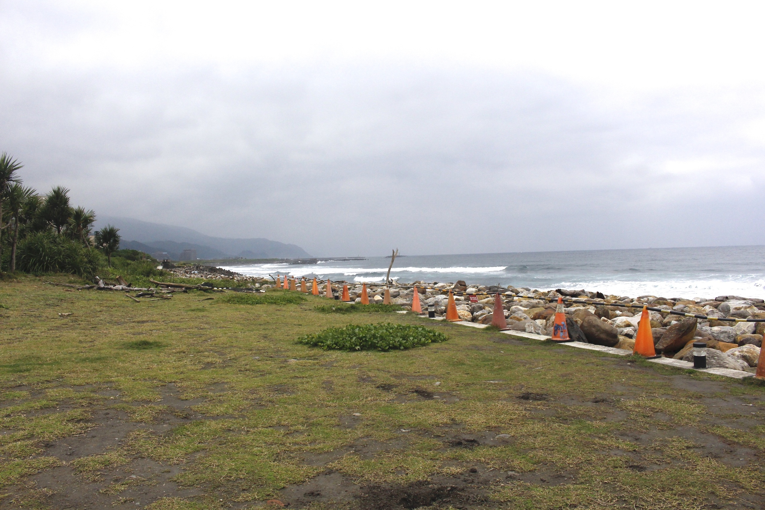 【宜蘭 濱海森林公園】海邊廢墟拍照點「八角瞭望台」。360度零死角欣賞美景!!