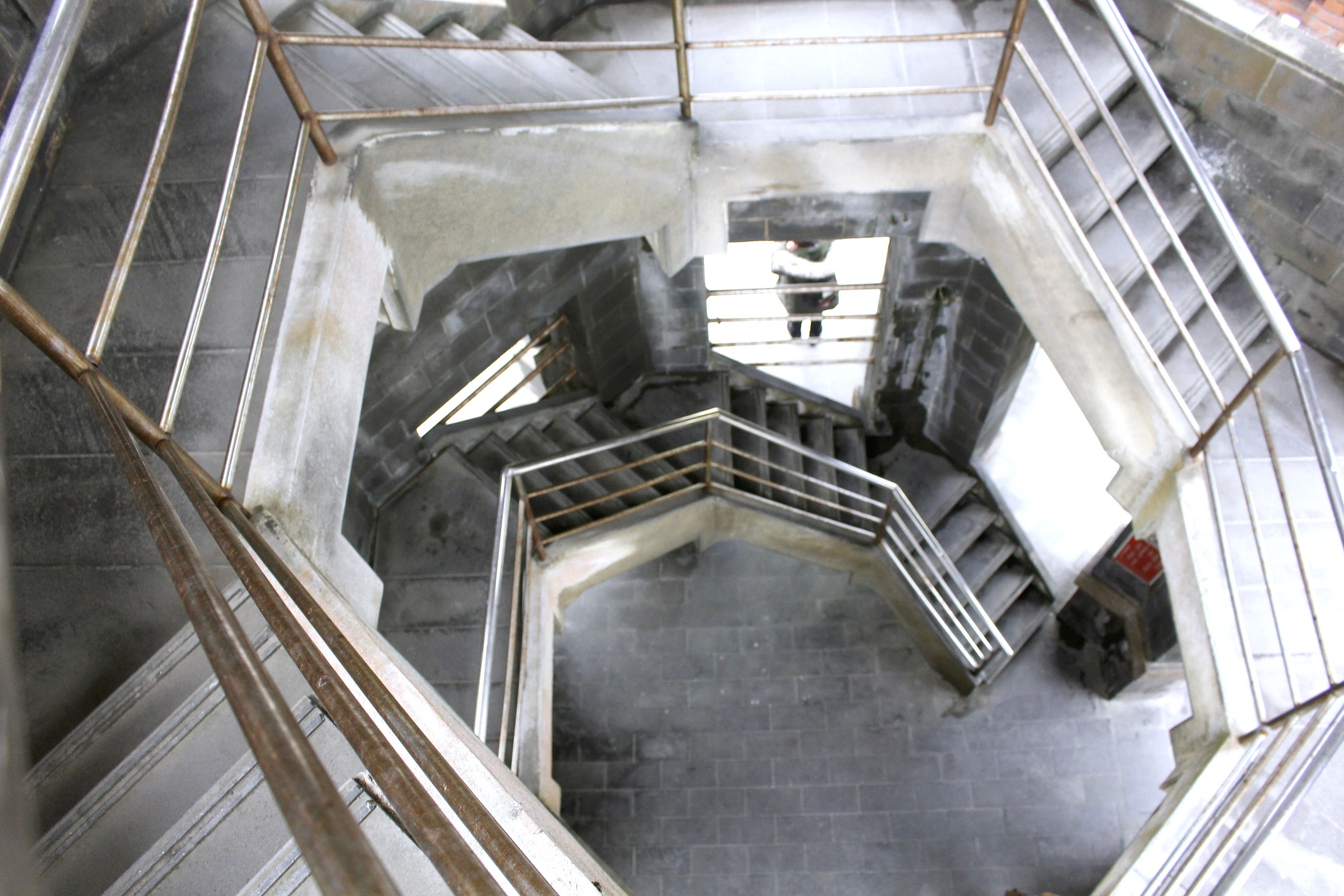 【宜蘭 濱海森林公園】海邊廢墟拍照點「八角瞭望台」。360度零死角欣賞美景!!