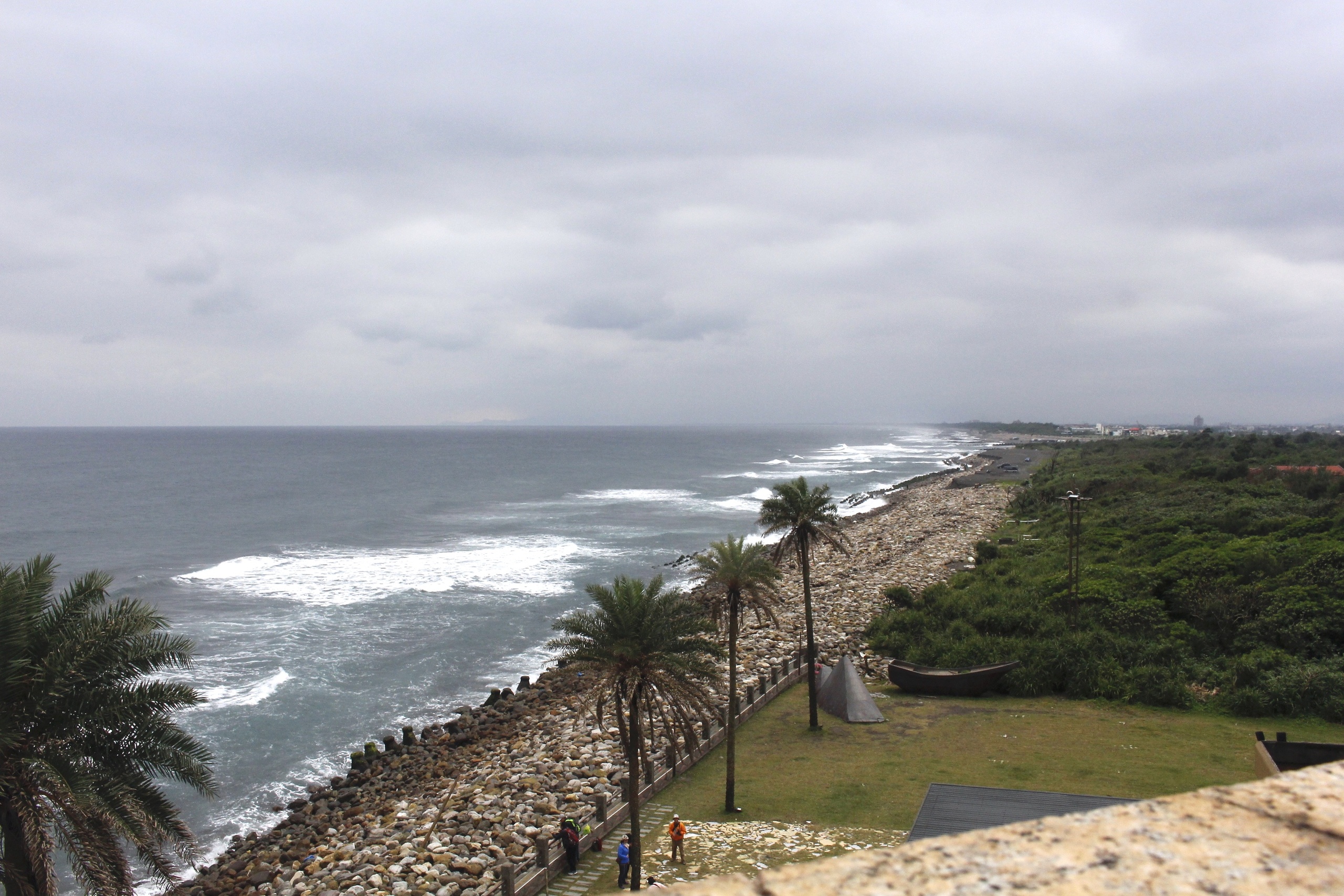 【宜蘭 濱海森林公園】海邊廢墟拍照點「八角瞭望台」。360度零死角欣賞美景!!