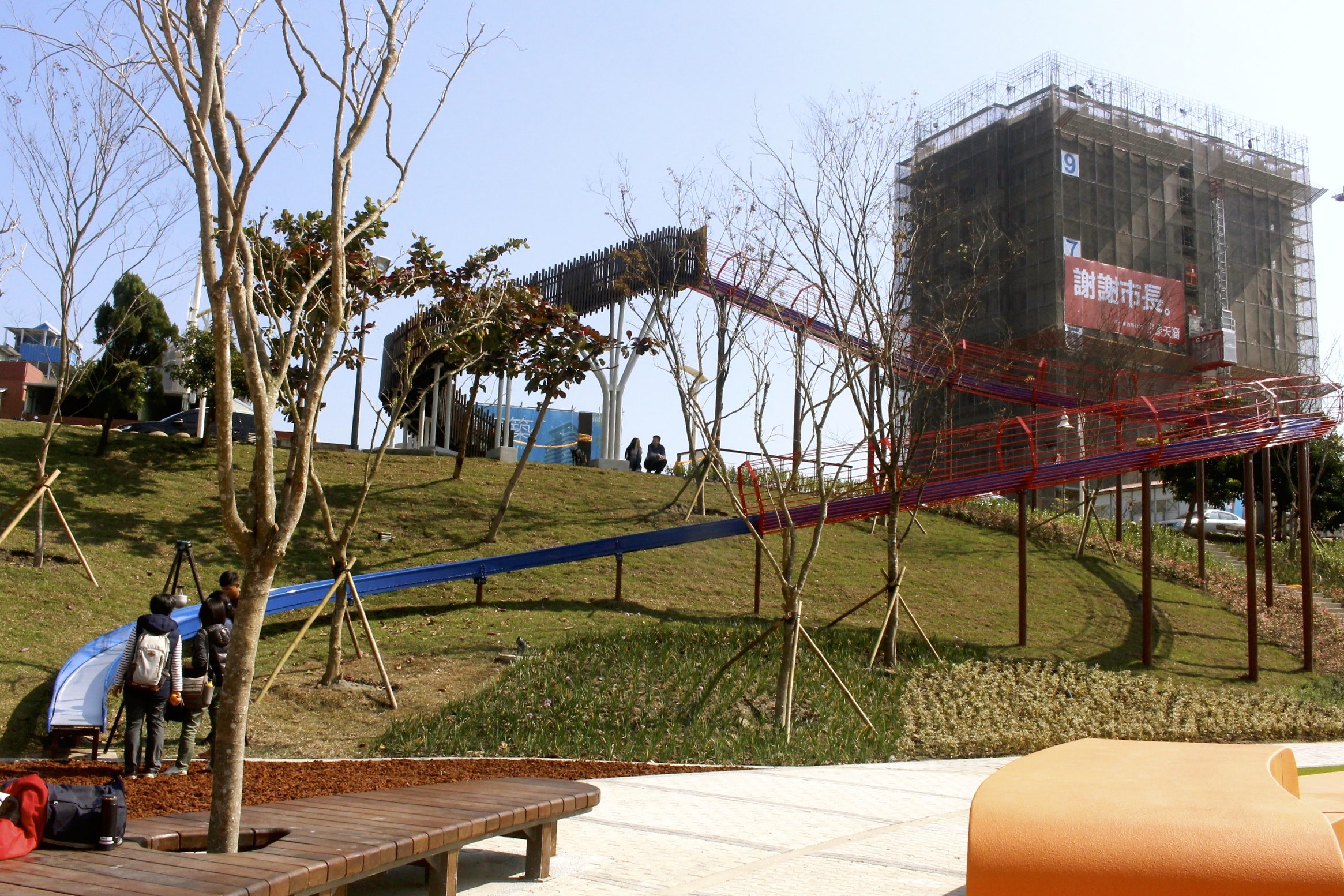 【桃園 風禾公園】中路特區防災公園。驚見!全桃園最長50米滾輪溜滑梯 【桃園 風禾公園】中路特區防災公園。驚見!全桃園最長50米滾輪溜滑梯
