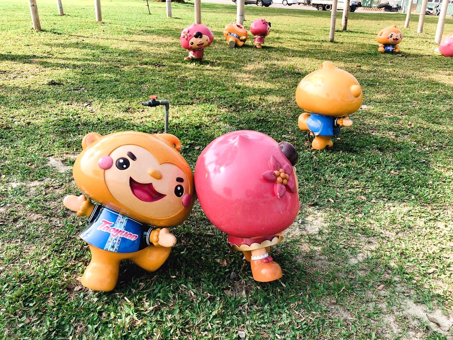 【桃園 客家園區共融式遊戲場】藏匿於浪漫花海。以鞦韆為主題的客家公園 【桃園 客家園區共融式遊戲場】藏匿於浪漫花海。以鞦韆為主題的客家公園