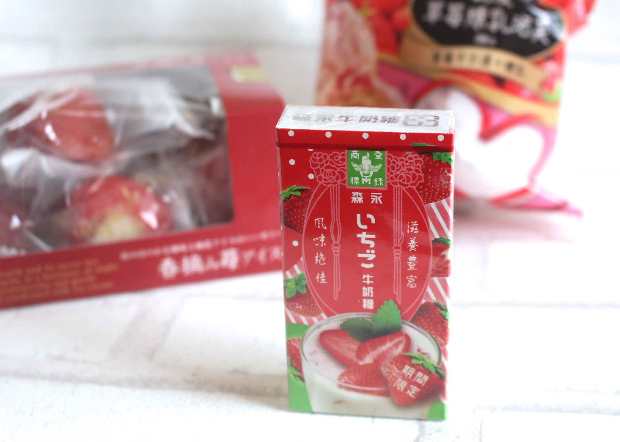 【全家超商 春摘草莓果實煉乳冰】不用飛日本！FamilyMart就能買到山口縣「整顆草莓煉乳冰」