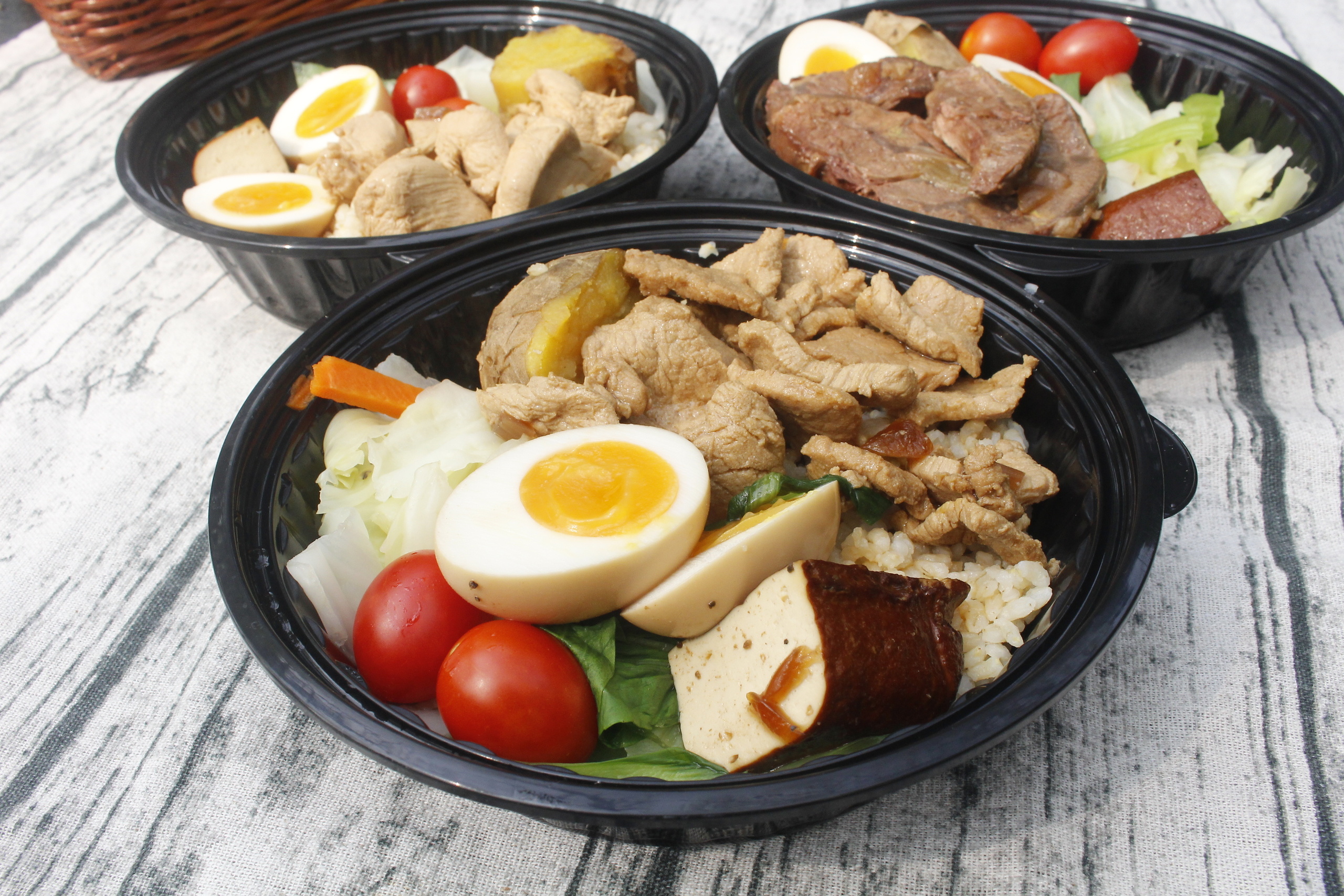 【桃園 ikiwi趣味究食】適合怕胖上班族「活力雞肉餐才355kcal」真的好低卡!!!