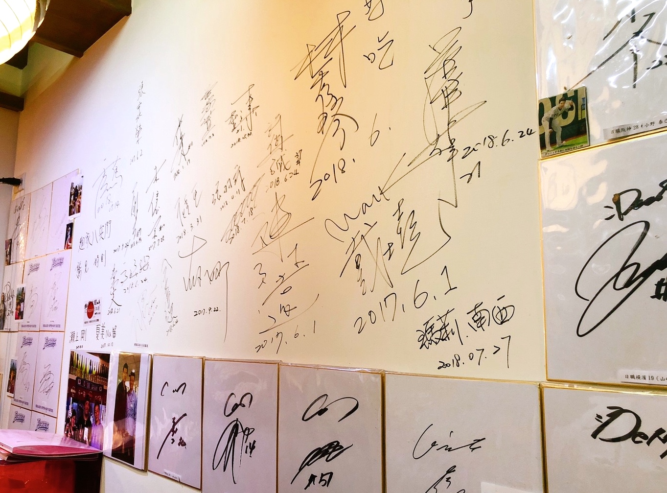 【桃園 麵家勝八】正宗豚骨拉麵「中午超限量30碗」。方形焦燻叉燒/自製柚子拉麵