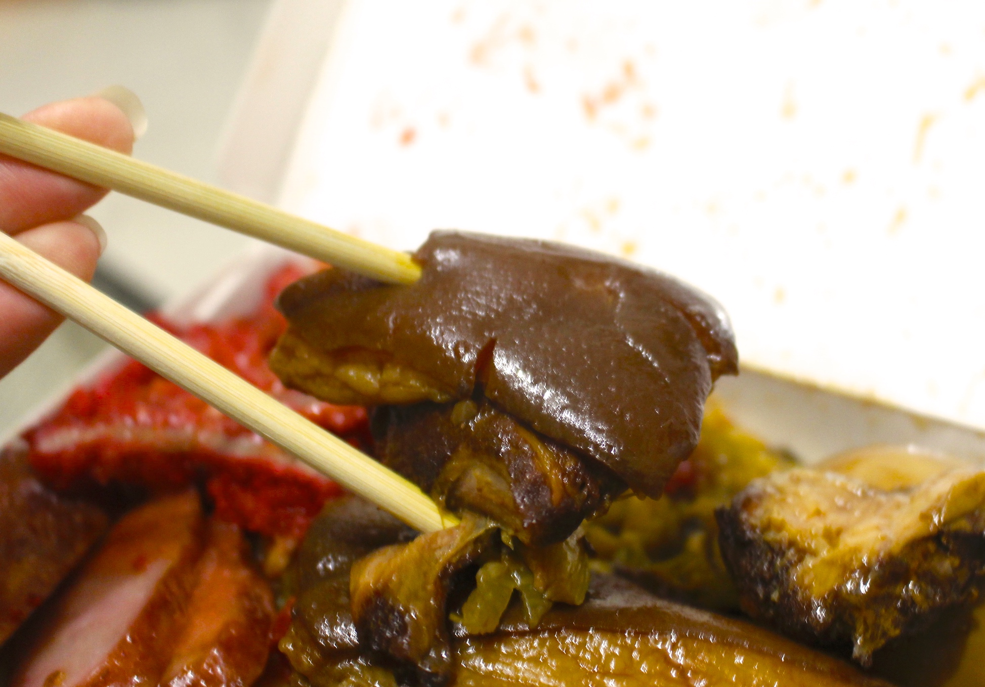 【新北 極黑家阿義腿庫飯】無肉不歡適合肉肉控。三種綜合任你選/老司機吃法加滷蛋 【新北 極黑家阿義腿庫飯】無肉不歡適合肉肉控。三種綜合任你選/老司機吃法加滷蛋