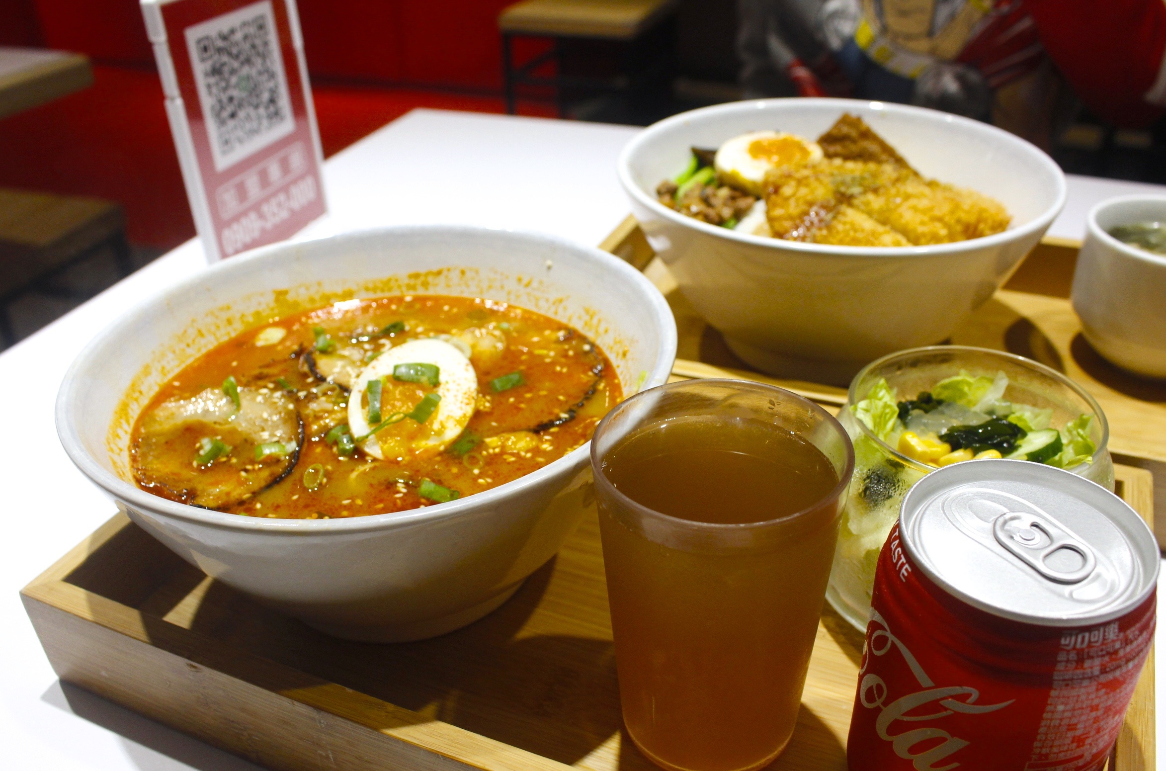 【桃園 半自動飯賣所】車站前無人販賣機餐廳。華潮手創料理另一新品牌 【桃園 半自動飯賣所】車站前無人販賣機餐廳。華潮手創料理另一新品牌