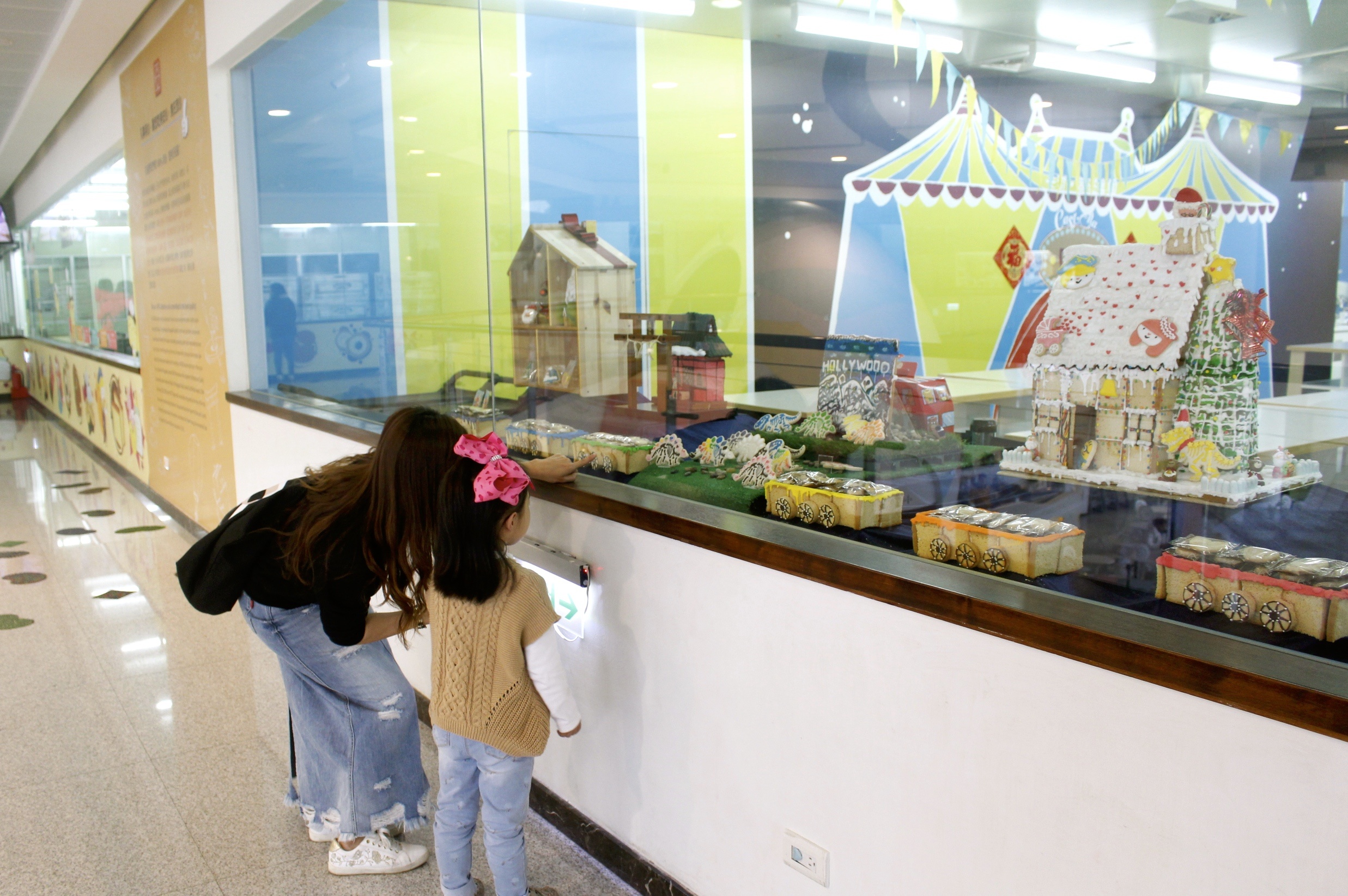 【桃園 卡司蒂菈樂園】蘆竹金格觀光工廠。DIY豬仔來了、全程深度導覽、扭扭車賽車場、KONIG CAFE 【桃園 卡司蒂菈樂園】蘆竹金格觀光工廠。DIY豬仔來了、全程深度導覽、扭扭車賽車場、KONIG CAFE