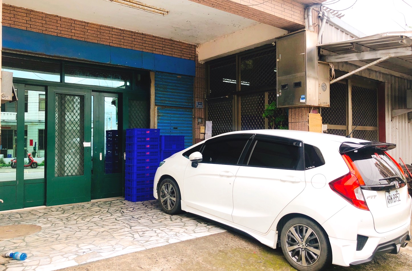 【桃園 人人麵包烘焙坊】牛排館最愛訂購的奶油餐包。批發工廠奶油餐包只要3.5元、爆漿餐包只要6元 【桃園 人人麵包烘焙坊】牛排館最愛訂購的奶油餐包。批發工廠奶油餐包只要3.5元、爆漿餐包只要6元