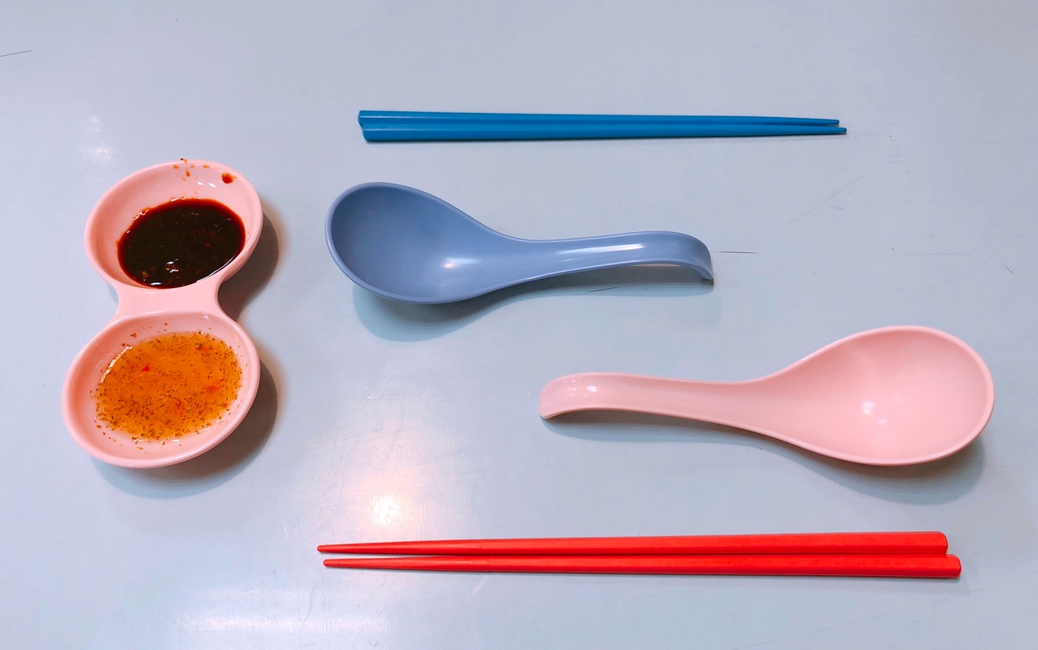 【桃園 黃金波海南雞飯】一秒飛泰國街頭內用有嘟嘟車。 海南雞飯(ข้าวมันไก่)好鮮嫩真的不夠吃？