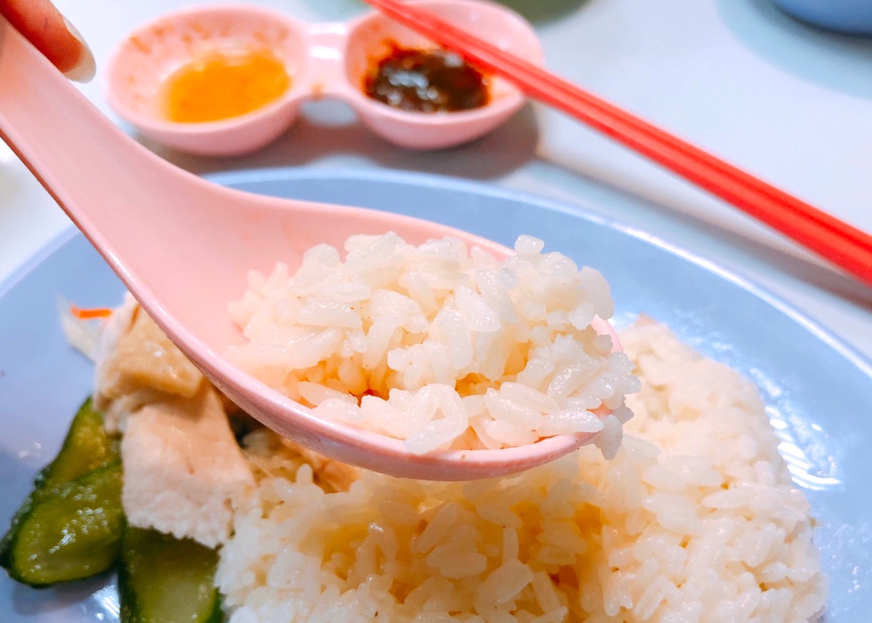 【桃園 黃金波海南雞飯】一秒飛泰國街頭內用有嘟嘟車。 海南雞飯(ข้าวมันไก่)好鮮嫩真的不夠吃？