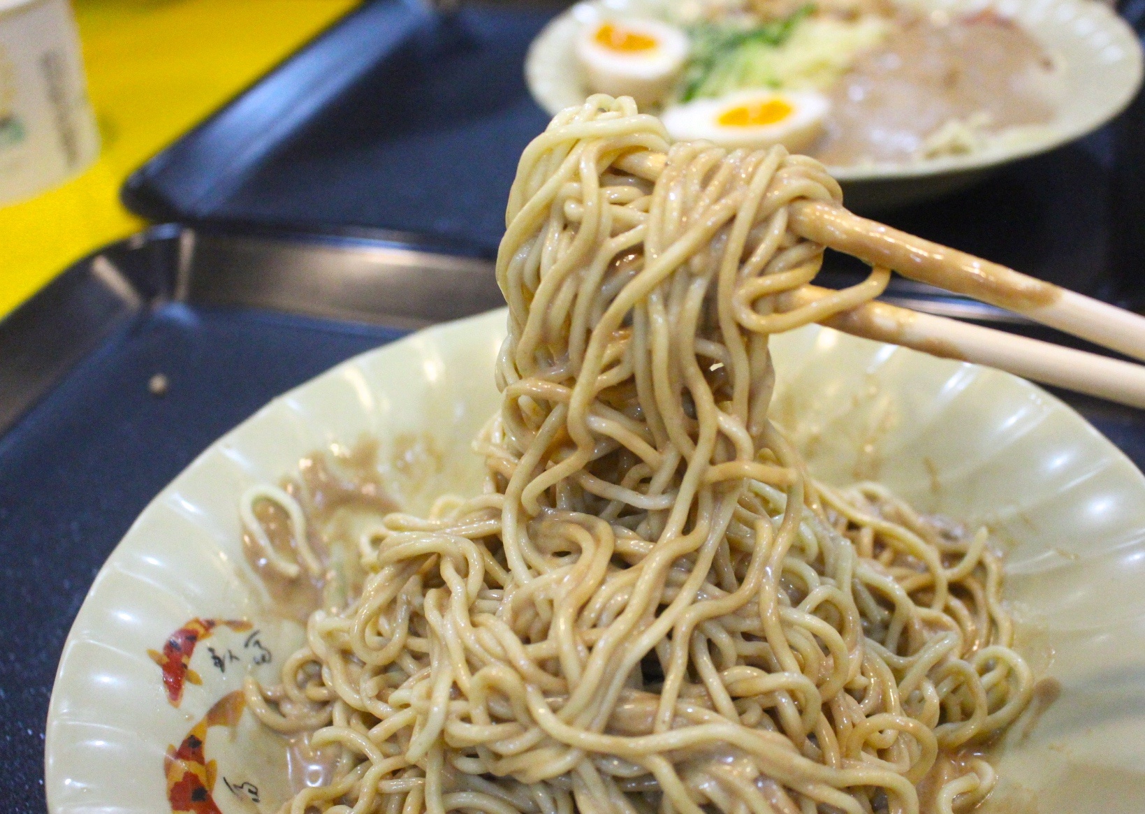 【台北 玖二涼麵】繞一圈饒河不吃夜市名店。招牌涼麵“麻醬+台式炸醬”蹦出新風味 【台北 玖二涼麵】繞一圈饒河不吃夜市名店。招牌涼麵“麻醬+台式炸醬”蹦出新風味