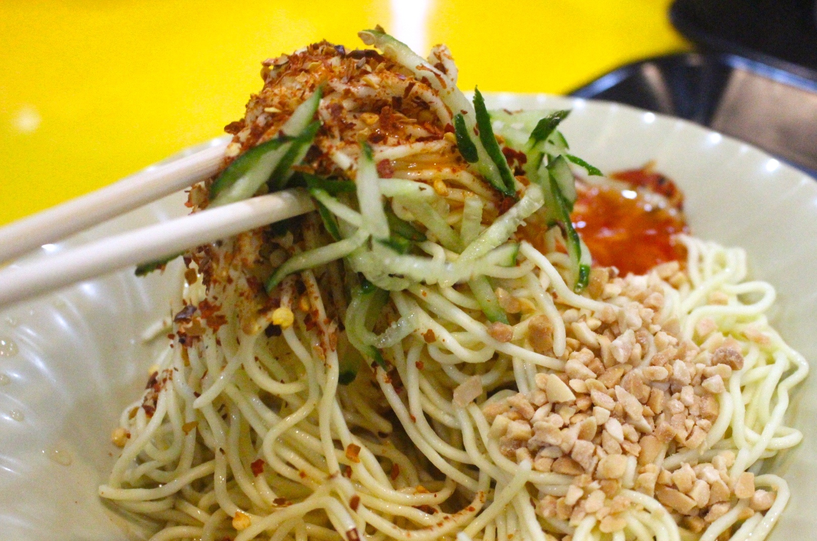【台北 玖二涼麵】繞一圈饒河不吃夜市名店。招牌涼麵“麻醬+台式炸醬”蹦出新風味 【台北 玖二涼麵】繞一圈饒河不吃夜市名店。招牌涼麵“麻醬+台式炸醬”蹦出新風味