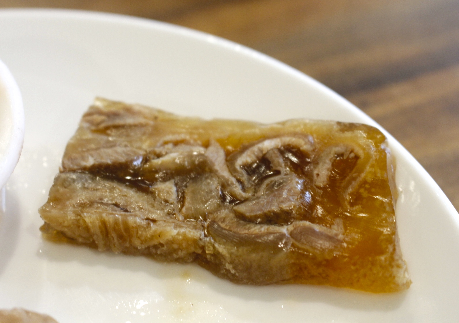 【新北 港龘港式飲茶】歐式自助百匯(泰山店)。平日中午365元吃到飽/附設停車場 【新北 港龘港式飲茶】歐式自助百匯(泰山店)。平日中午365元吃到飽/附設停車場