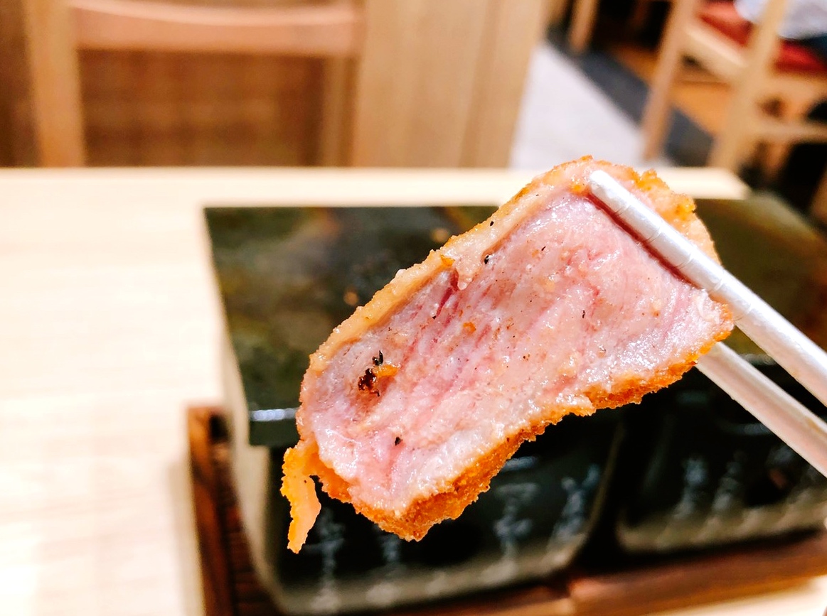 【新北 牛かつもと村】日本超人氣連鎖炸牛排。台灣唯一插旗在林口三井Outlet 【新北 牛かつもと村】日本超人氣連鎖炸牛排。台灣唯一插旗在林口三井Outlet