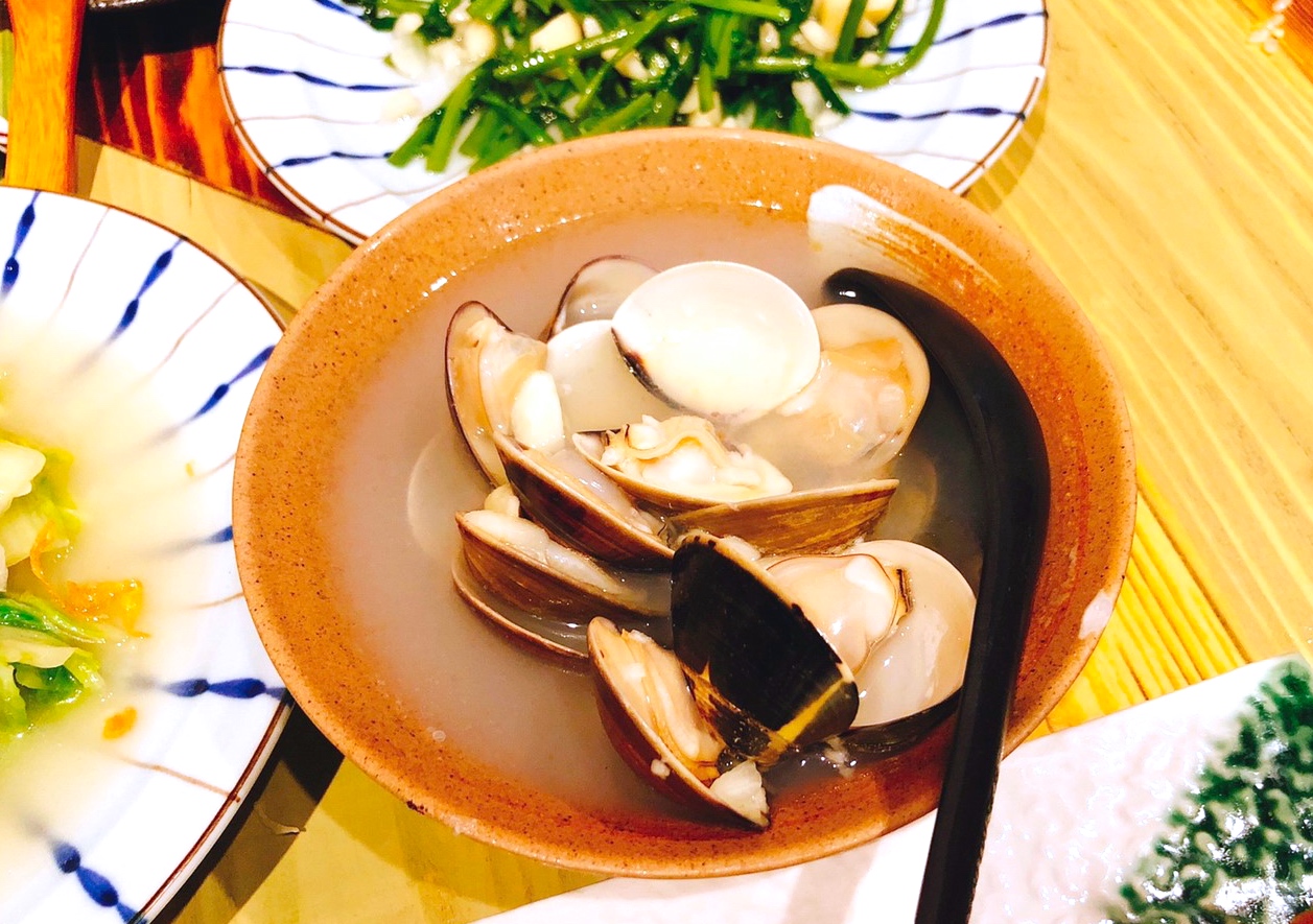 【桃園 小料理食事処】後站人氣居酒屋熱炒。小店擴大經營饕客依然絡繹不絕!椒鹽七里香下飯下酒 【桃園 小料理食事処】後站人氣居酒屋熱炒。小店擴大經營饕客依然絡繹不絕!椒鹽七里香下飯下酒