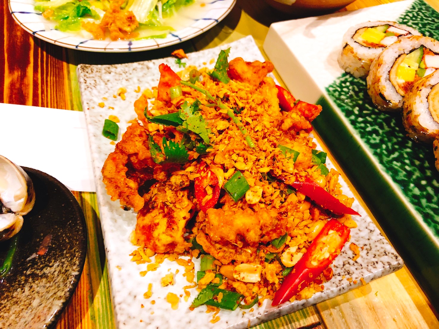 【桃園 小料理食事処】後站人氣居酒屋熱炒。小店擴大經營饕客依然絡繹不絕!椒鹽七里香下飯下酒 【桃園 小料理食事処】後站人氣居酒屋熱炒。小店擴大經營饕客依然絡繹不絕!椒鹽七里香下飯下酒