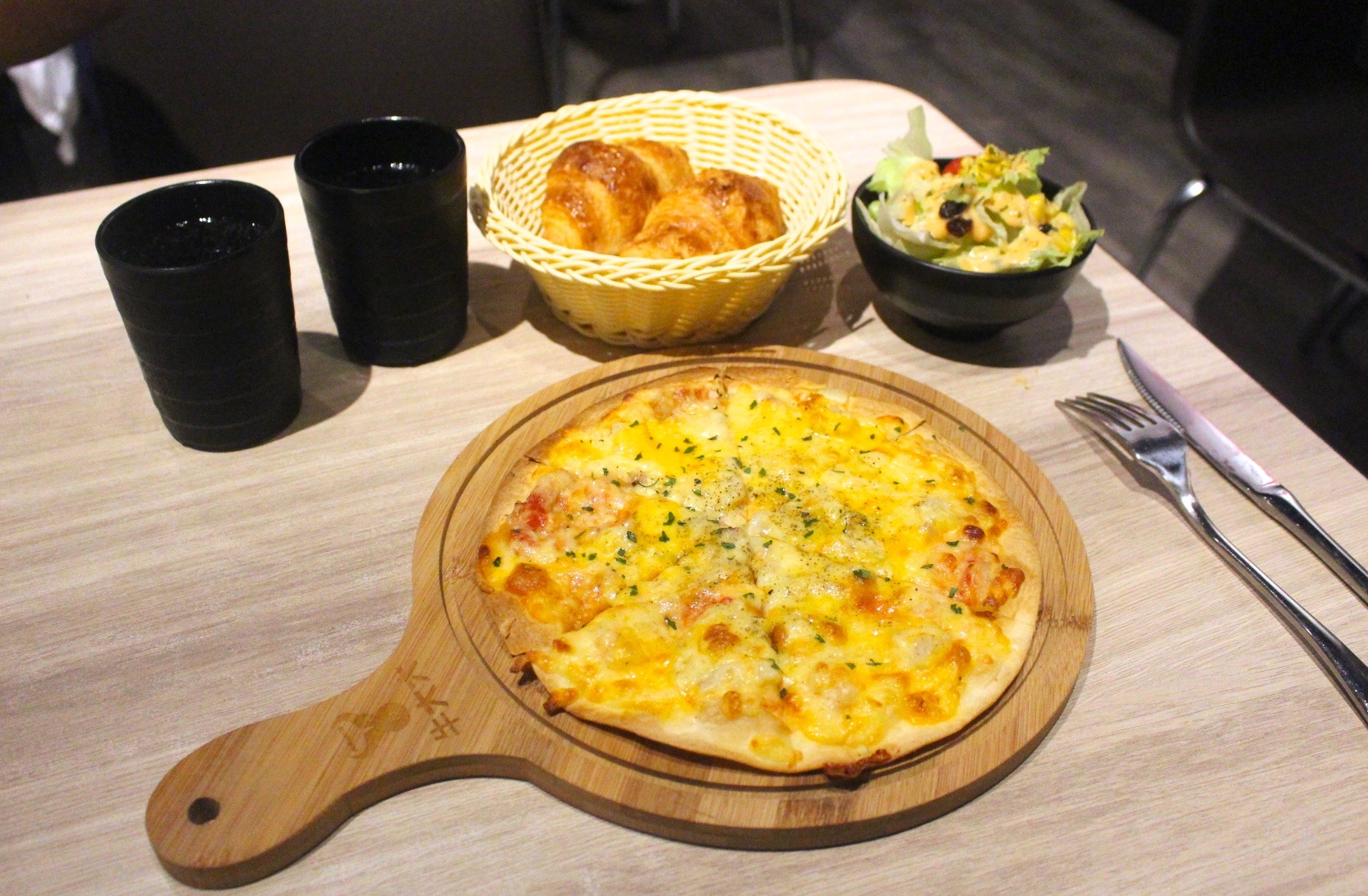 【桃園 牛大大pizza牛排屋】小蒙牛旗下牛排館。標榜平價也能享受原塊牛肉!! 【桃園 牛大大pizza牛排屋】小蒙牛旗下牛排館。標榜平價也能享受原塊牛肉!!