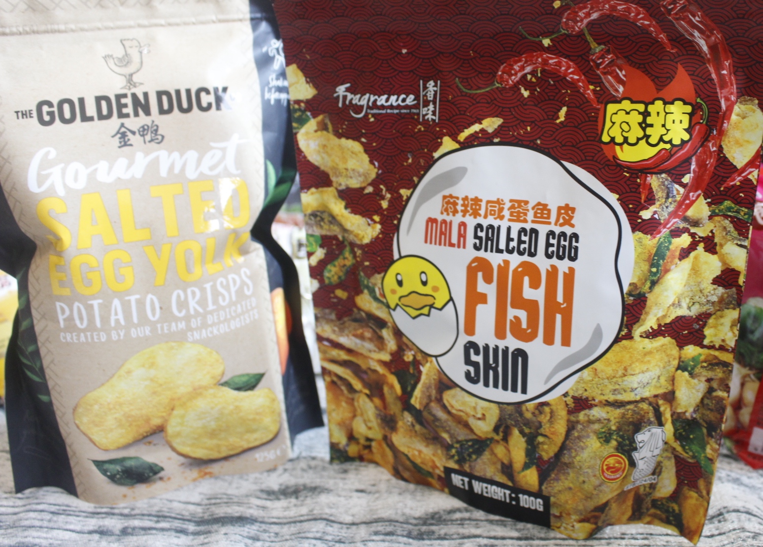【伴手禮 馬來西亞】2019泡麵零食分享。嚐上一口就讓人斷魂「魔鬼辣黑色乾撈杯麵」、超推阿來白咖哩麵