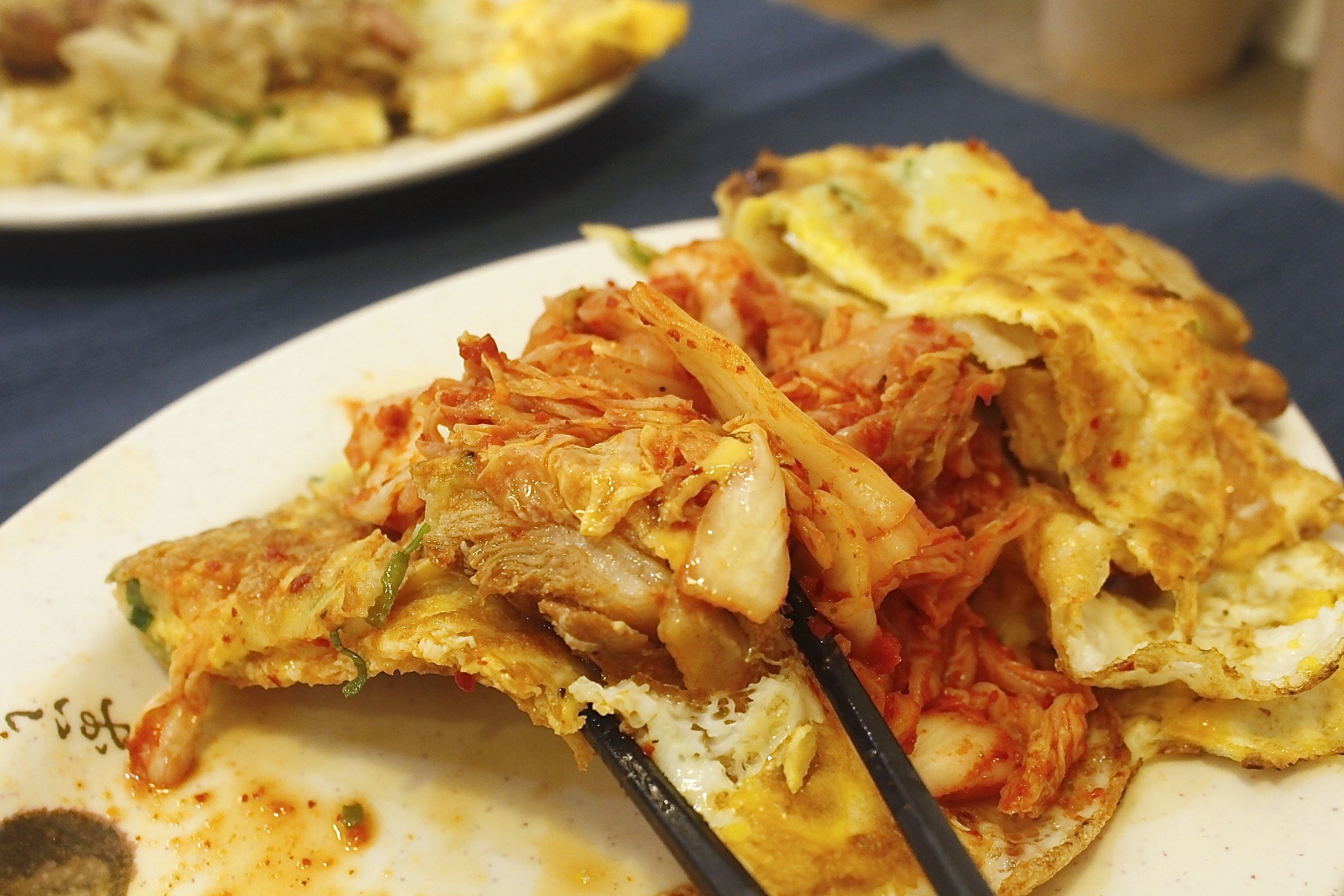 【桃園 京佬杯老蛋餅】傳承台中太平30年的好滋味。古早味粉漿蛋餅想加什麼配料自己選! 【桃園 京佬杯老蛋餅】傳承台中太平30年的好滋味。古早味粉漿蛋餅想加什麼配料自己選!