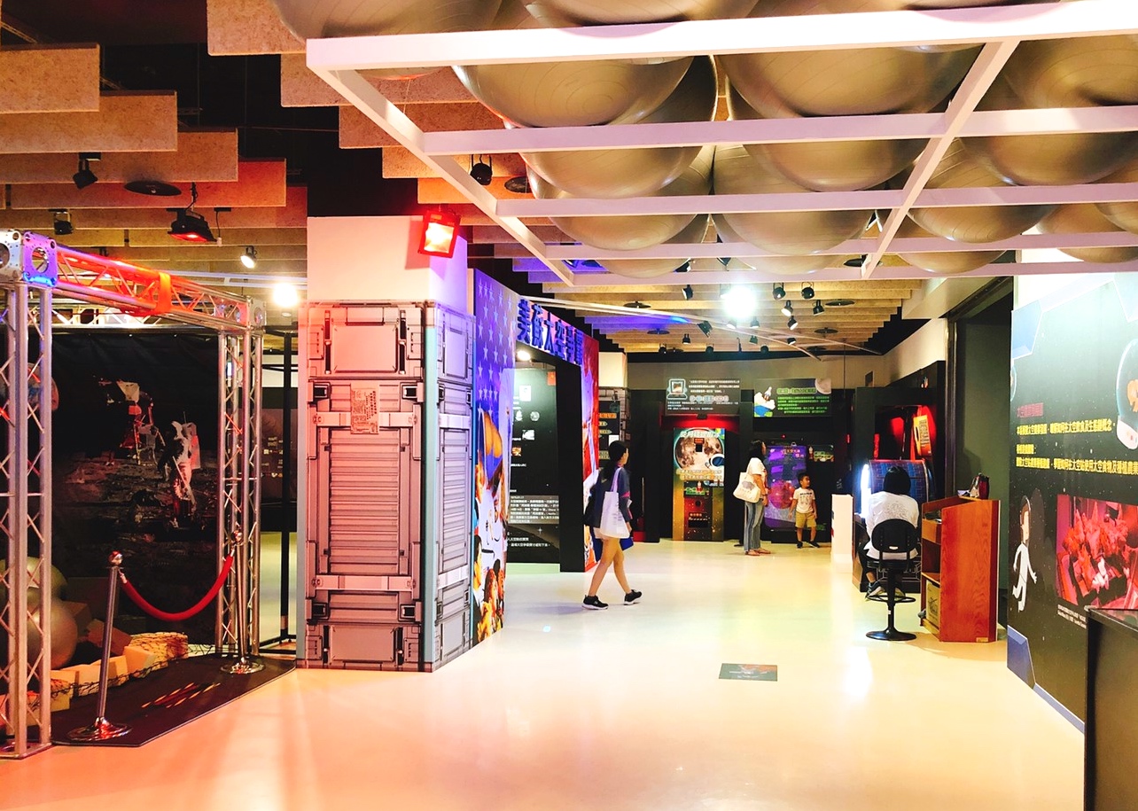 【台北 太空先鋒登月50特展】天文館活動至12月8日止。免費實境體驗VR、票根體驗懸吊月球漫步 【台北 太空先鋒登月50特展】天文館活動至12月8日止。免費實境體驗VR、票根體驗懸吊月球漫步