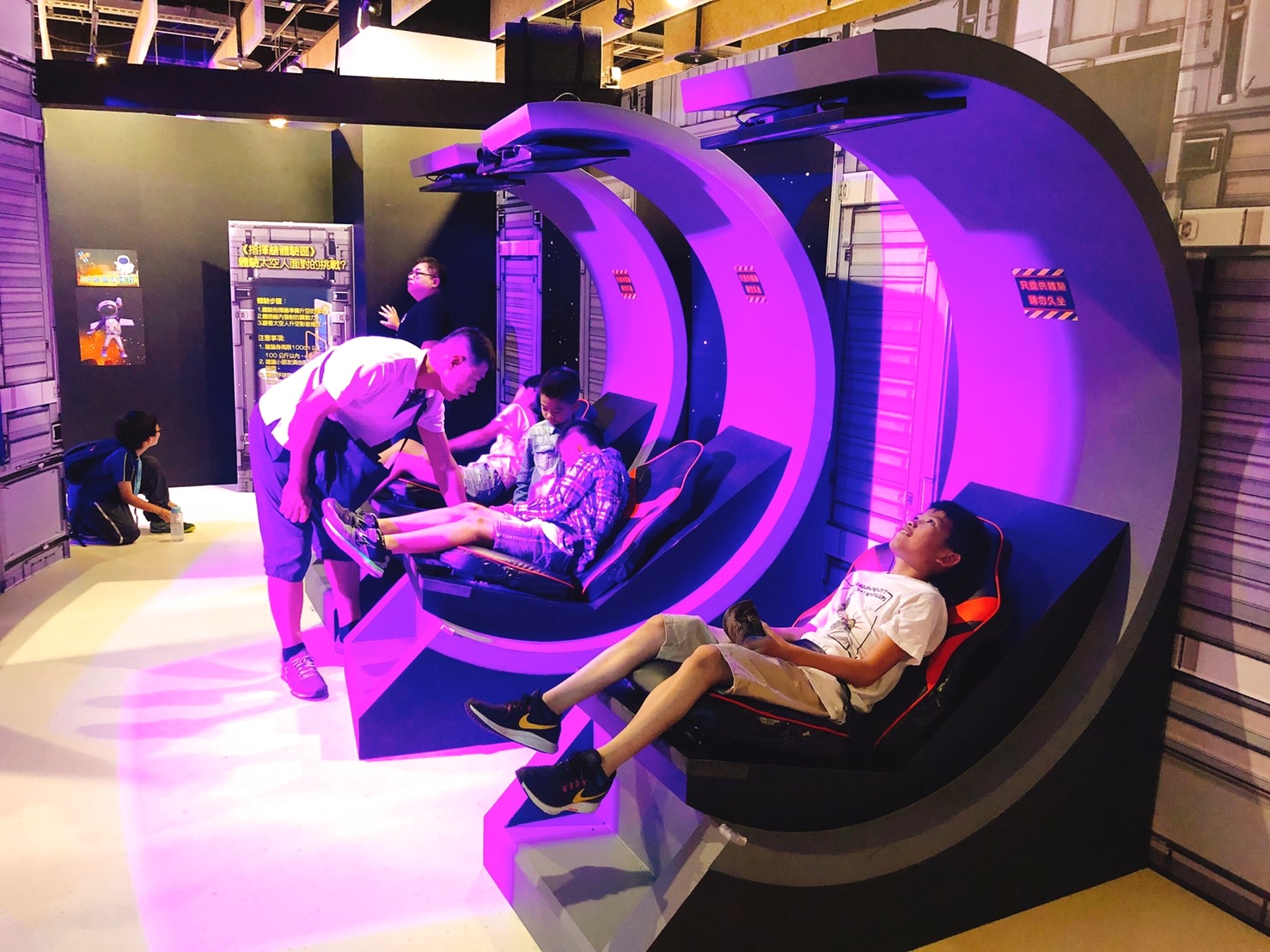 【台北 太空先鋒登月50特展】天文館活動至12月8日止。免費實境體驗VR、票根體驗懸吊月球漫步 【台北 太空先鋒登月50特展】天文館活動至12月8日止。免費實境體驗VR、票根體驗懸吊月球漫步