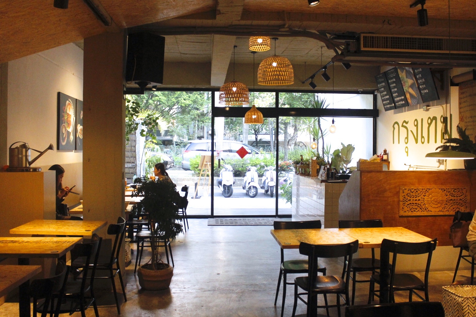 【新竹 曼谷市場】東門市場泰式小吃巨城分店。啟動度假拍照風!紅咖哩辣味溫和老少咸宜 【新竹 曼谷市場】東門市場泰式小吃巨城分店。啟動度假拍照風!紅咖哩辣味溫和老少咸宜