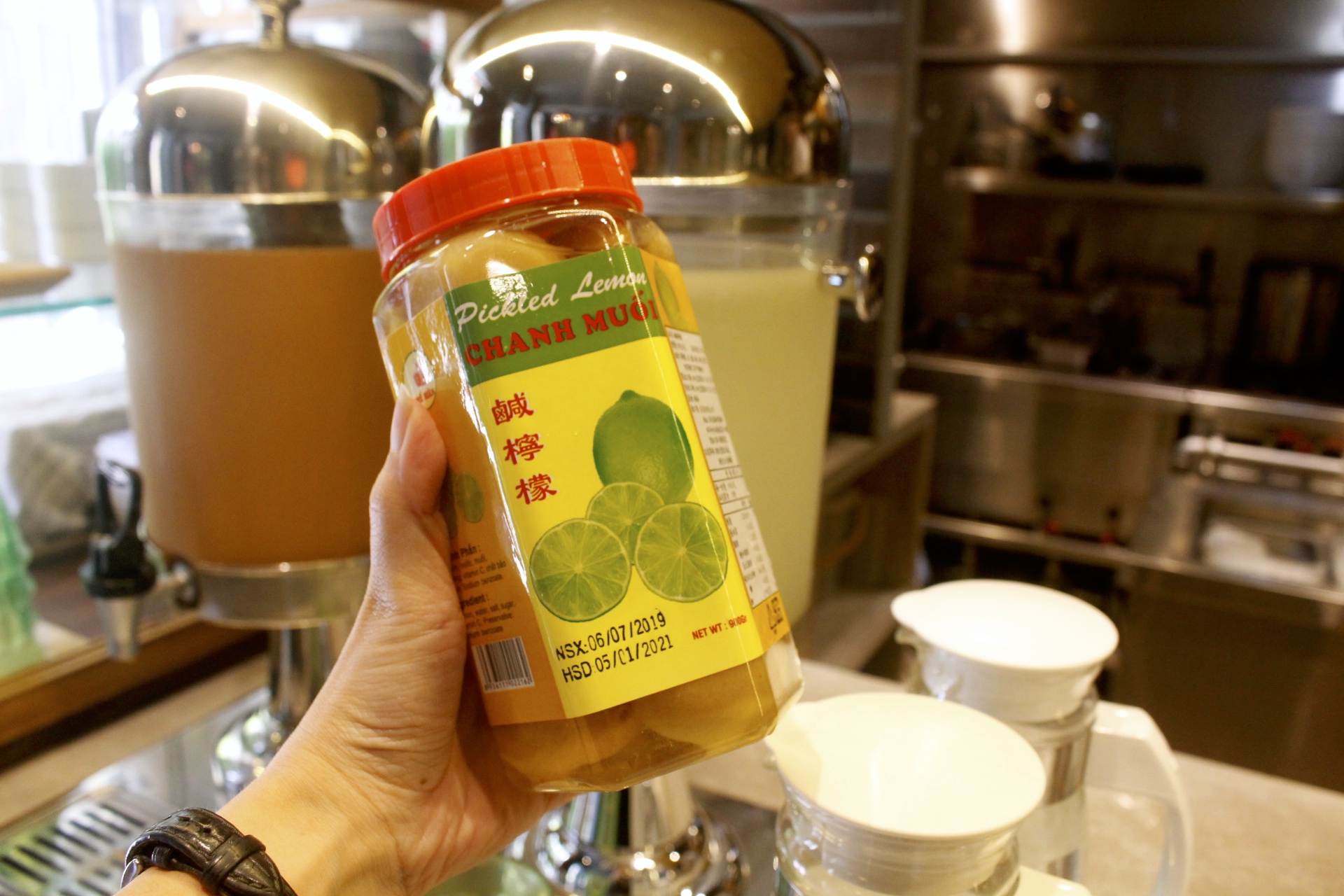 【食 金福越式河粉】藏匿民宅巷弄KING PHO BAR。超設計感越式餐館.內用提供泰式奶茶喝到飽!