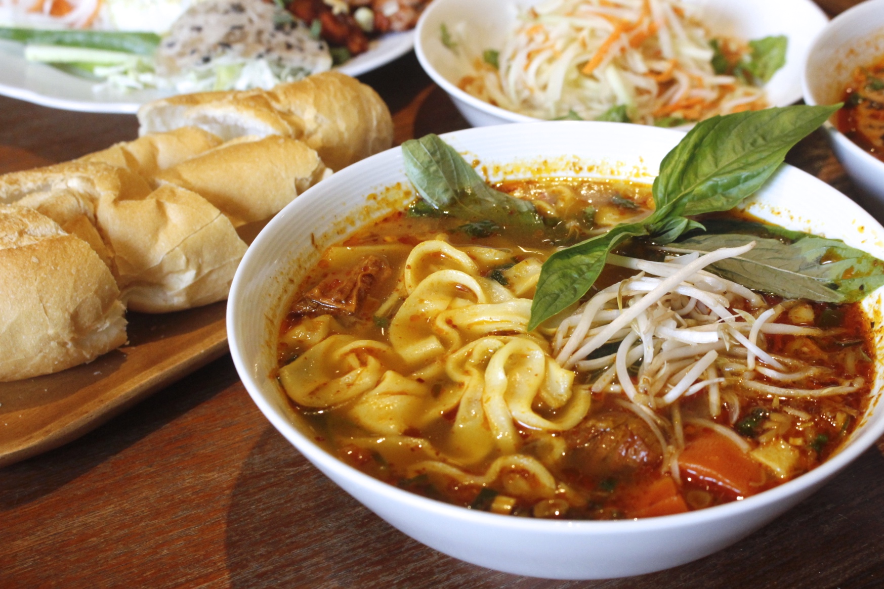 【食 金福越式河粉】藏匿民宅巷弄KING PHO BAR。超設計感越式餐館.內用提供泰式奶茶喝到飽! 【食 金福越式河粉】藏匿民宅巷弄KING PHO BAR。超設計感越式餐館.內用提供泰式奶茶喝到飽!