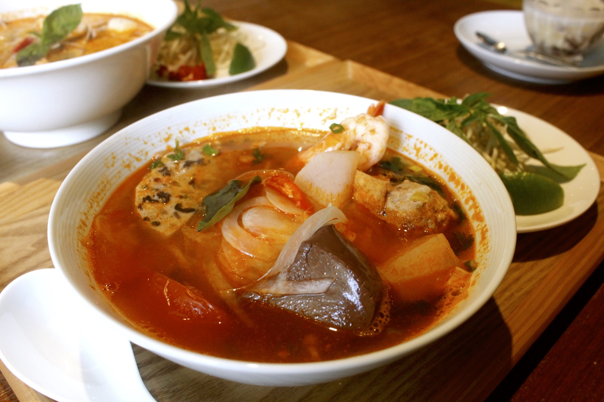 【食 金福越式河粉】藏匿民宅巷弄KING PHO BAR。超設計感越式餐館.內用提供泰式奶茶喝到飽! 【食 金福越式河粉】藏匿民宅巷弄KING PHO BAR。超設計感越式餐館.內用提供泰式奶茶喝到飽!