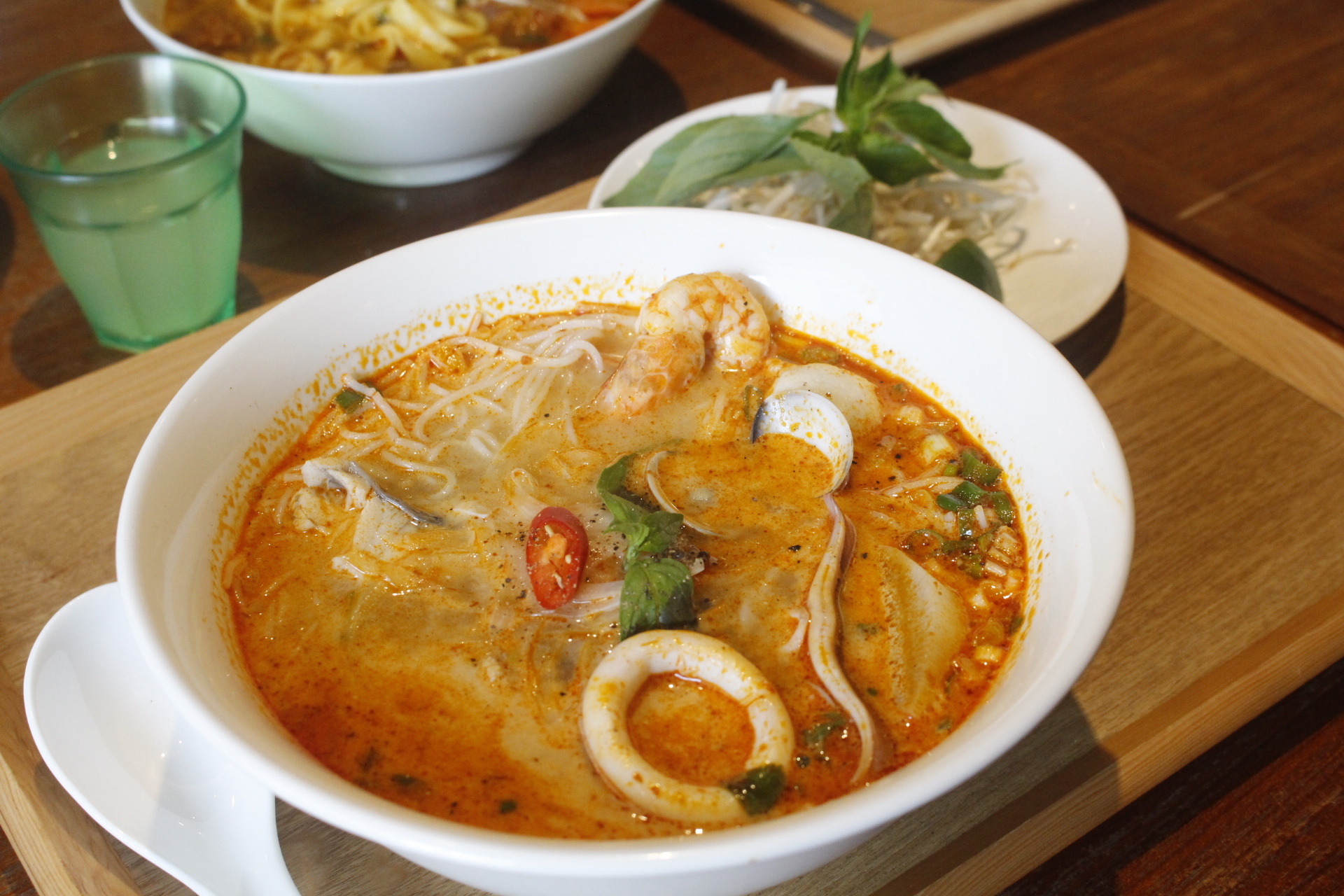 【食 金福越式河粉】藏匿民宅巷弄KING PHO BAR。超設計感越式餐館.內用提供泰式奶茶喝到飽! 【食 金福越式河粉】藏匿民宅巷弄KING PHO BAR。超設計感越式餐館.內用提供泰式奶茶喝到飽!